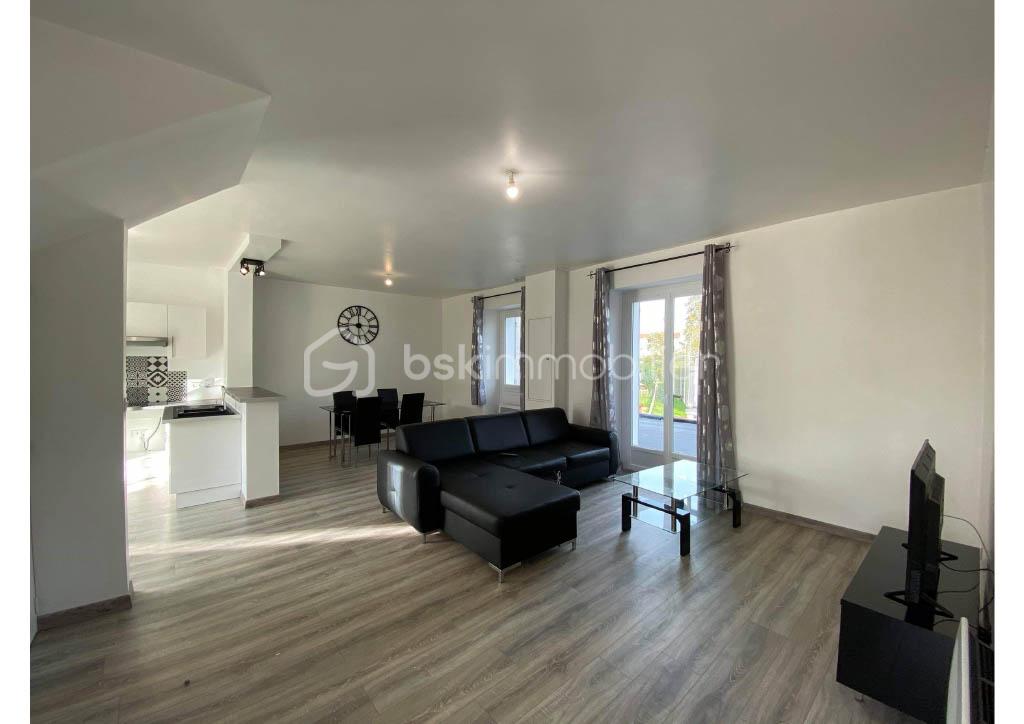 Immeuble de 256 m² - 1757488670679-77699112-be82-4bc8-963d-fbf4579f8399_6.jpg