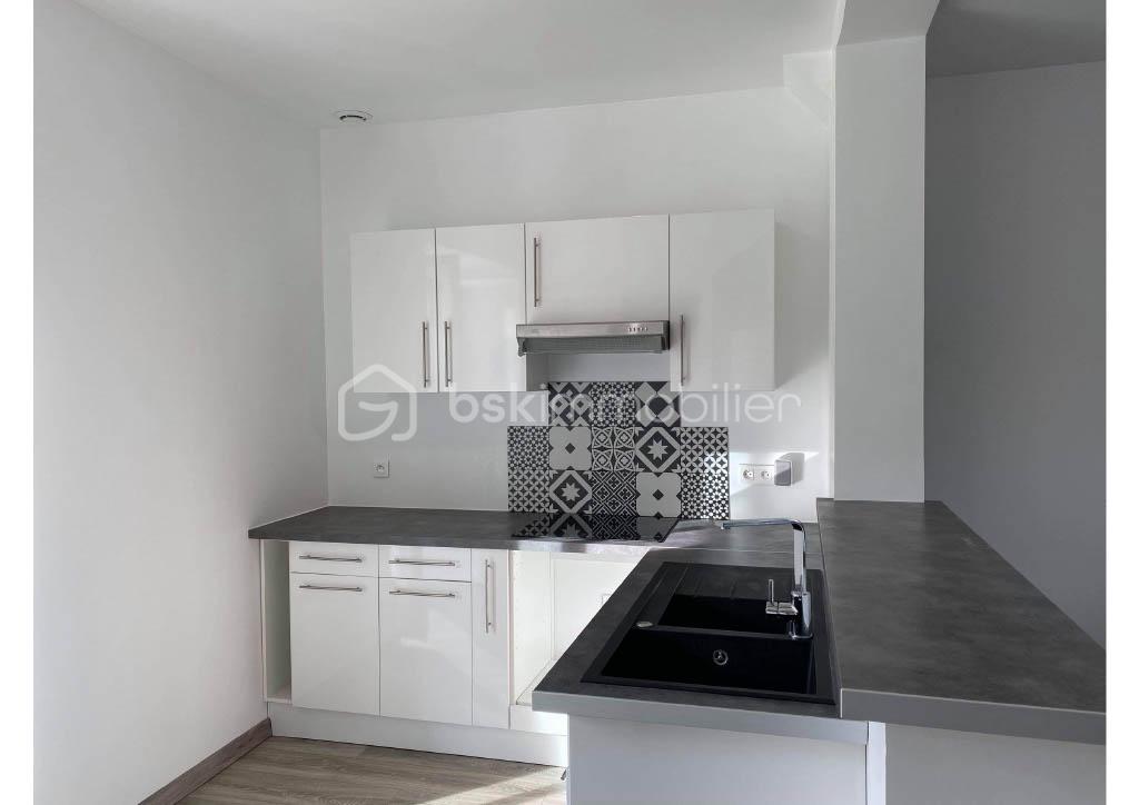 Immeuble de 256 m² - 1757488670679-77699112-be82-4bc8-963d-fbf4579f8399_3.jpg