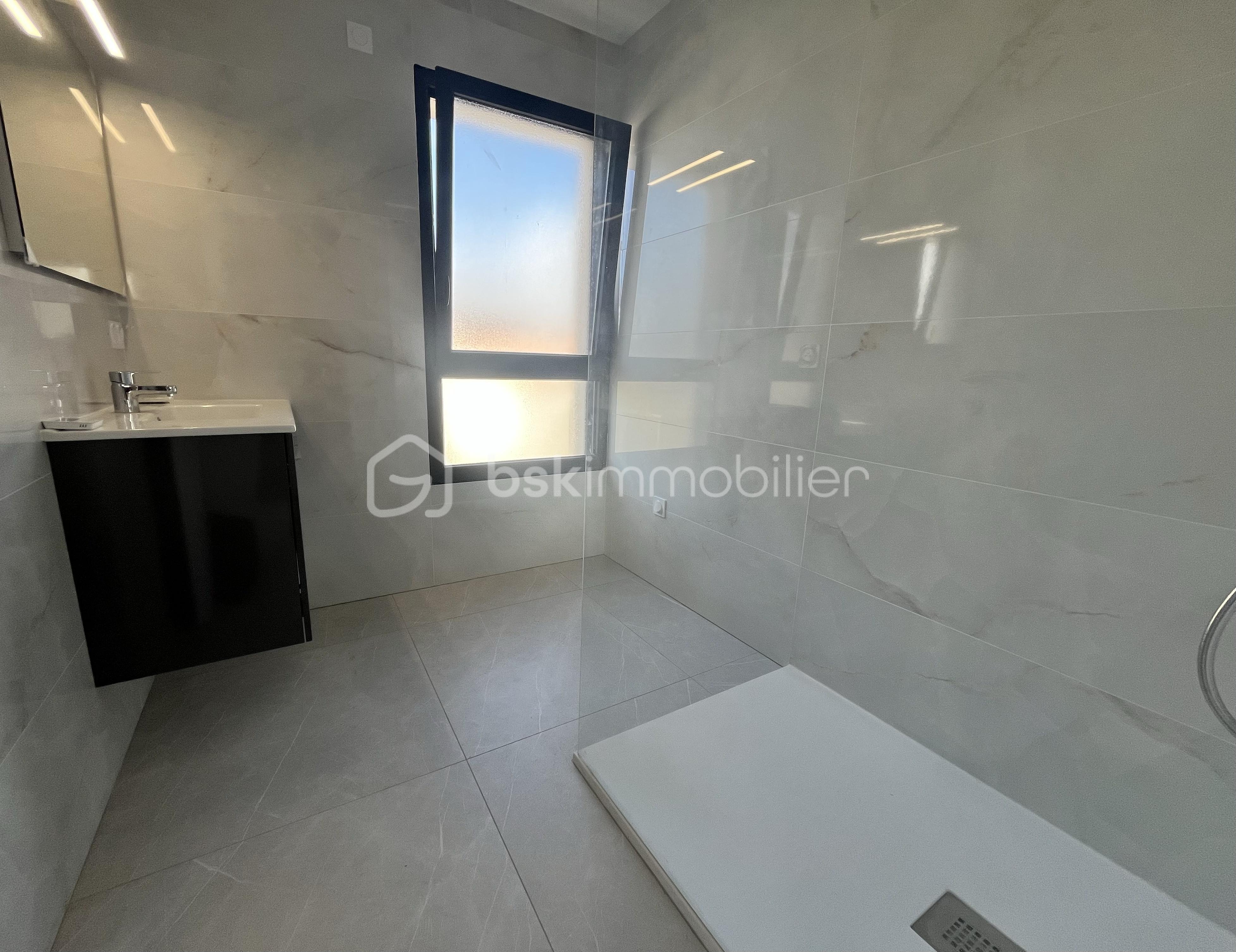 Maison d architecte de 125 m² - tempImage6vkYs0.png