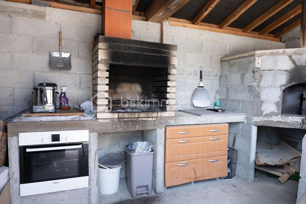 Maison Beaucroissant La Croix de la Main Cuisine d'été.jpg