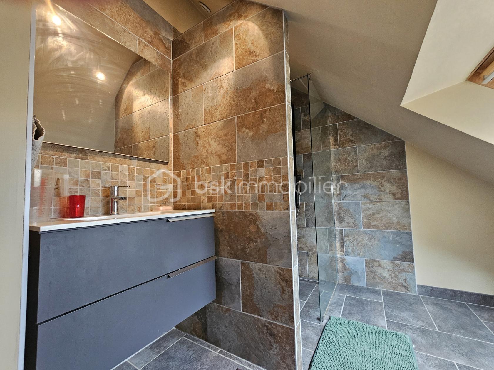 Maison traditionnelle de 160 m² - Sdb etage.jpg