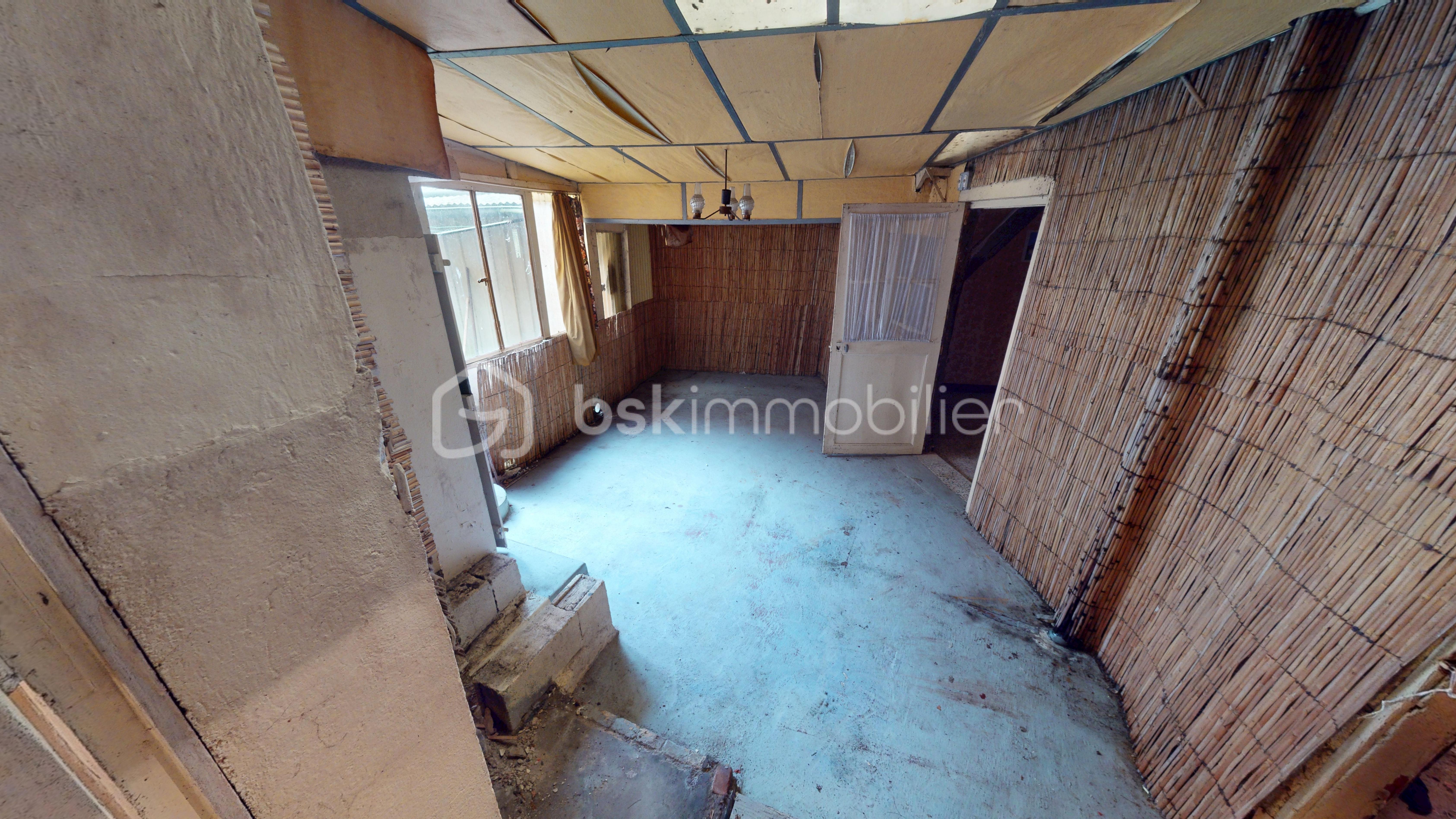 Maison de 200 m² - Immeuble-200m-Ladon-02152026_112401.jpg
