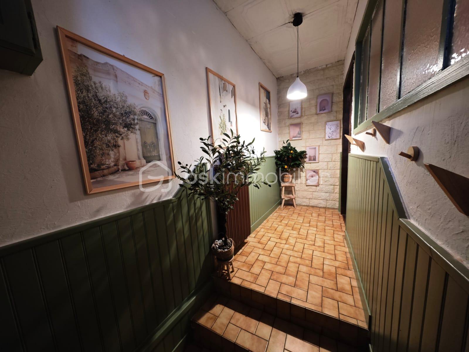 Maison de 155 m² - entrée (7).jpg