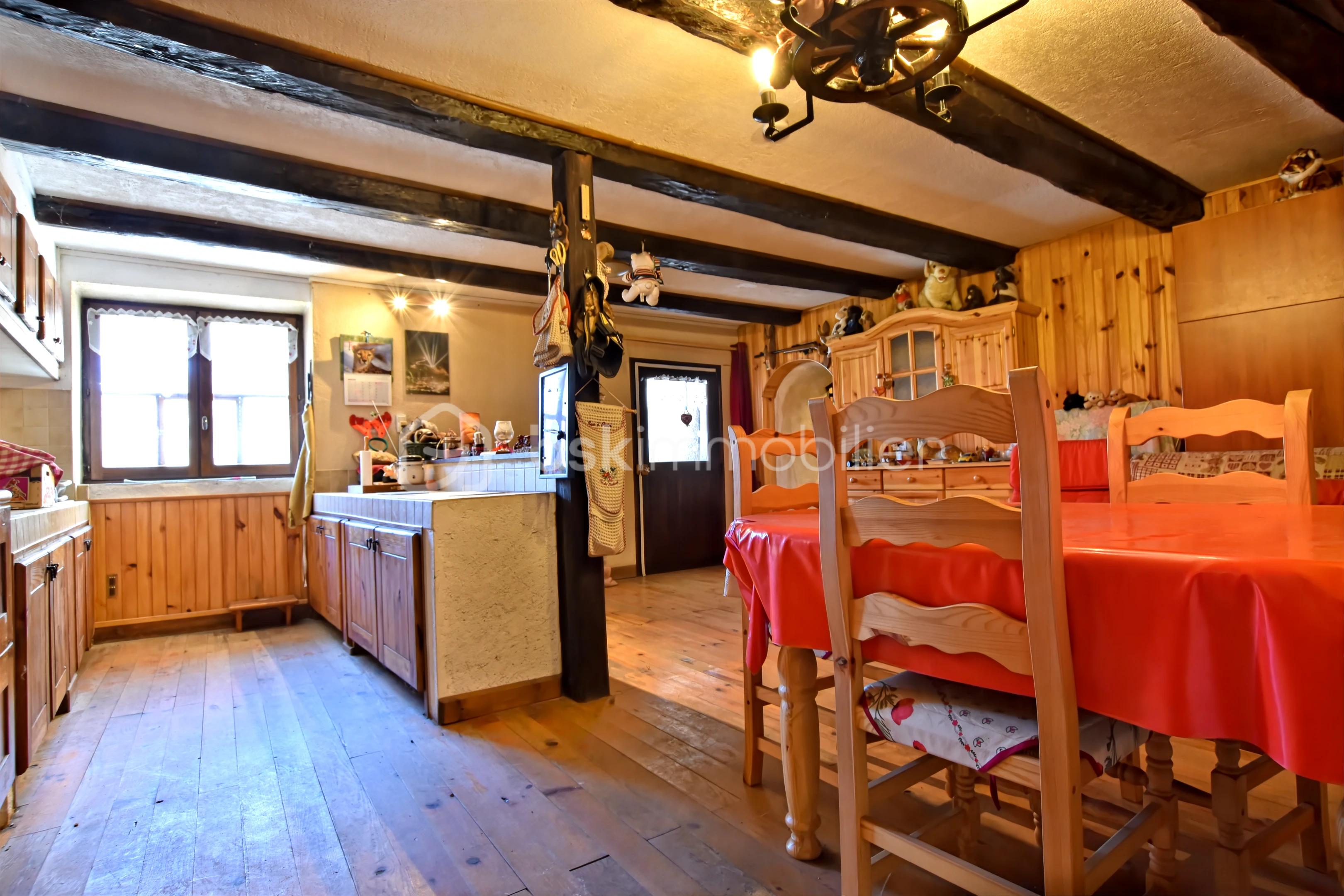 Maison traditionnelle de 275 m² - cuisine studio.jpg
