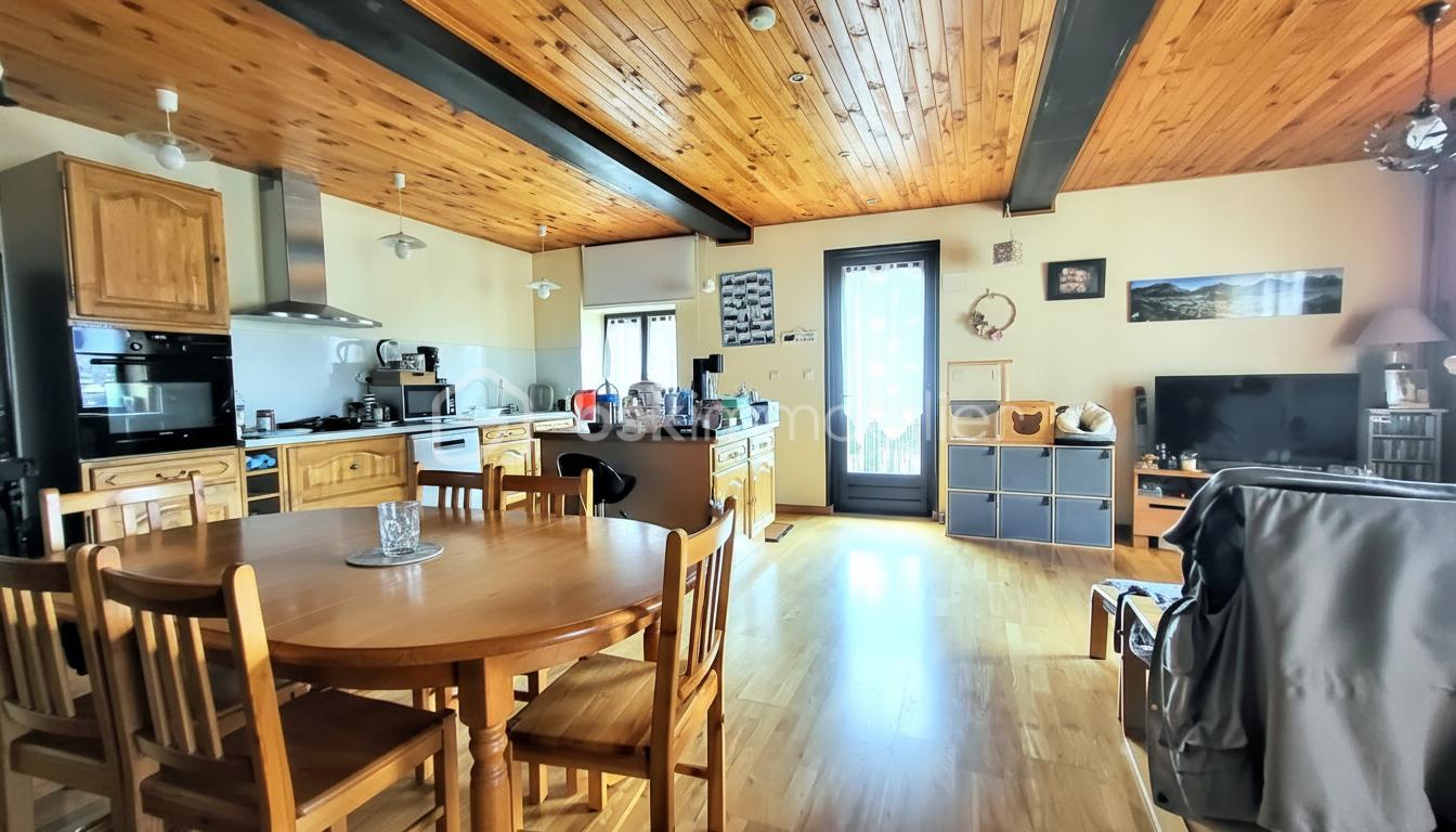 Maison traditionnelle de 275 m² - SEJOUR T3 2.jpg