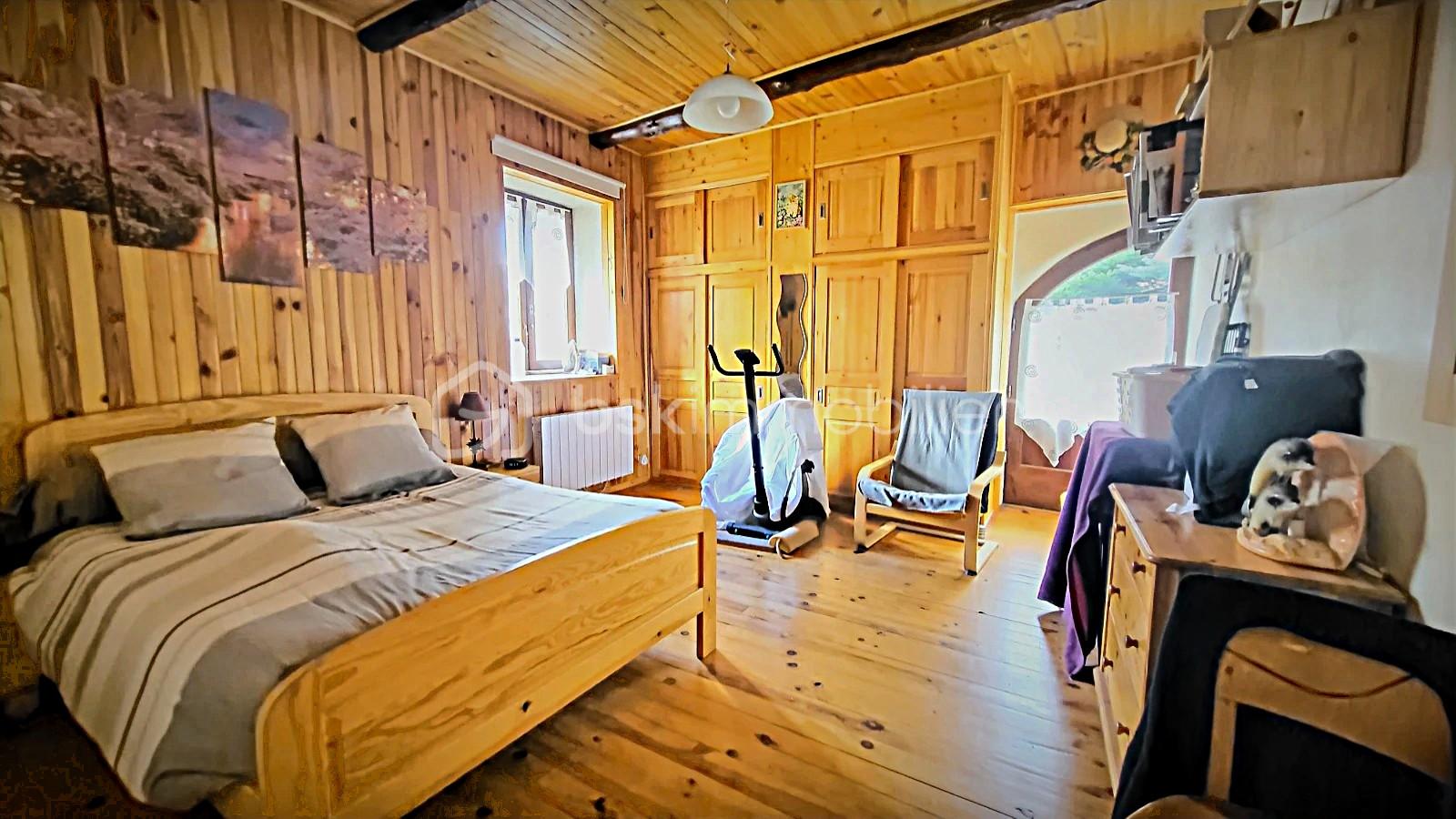 Maison traditionnelle de 275 m² - chambre  3.jpg