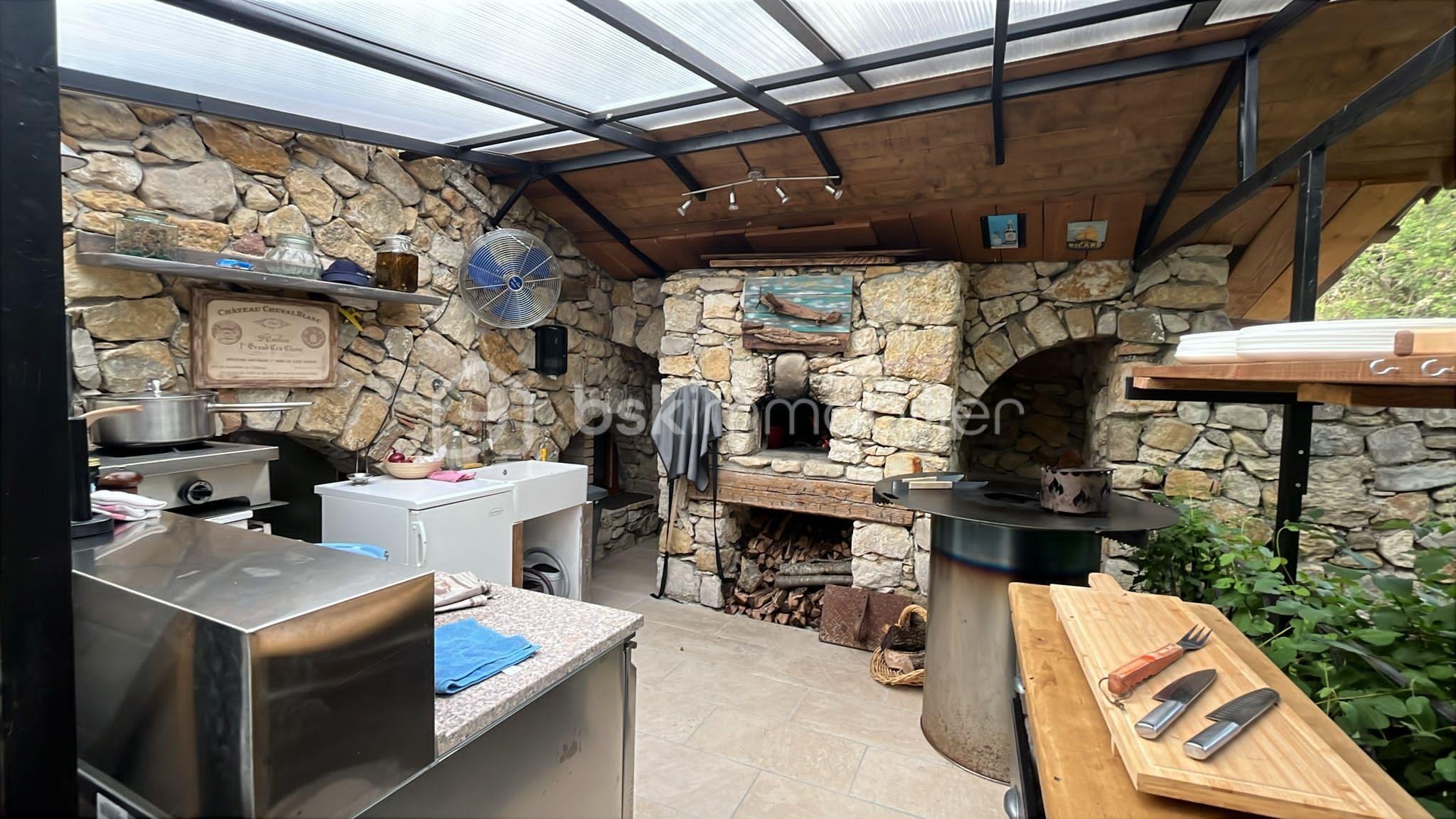 Bastide de 365 m² - 1751387942135.jpg