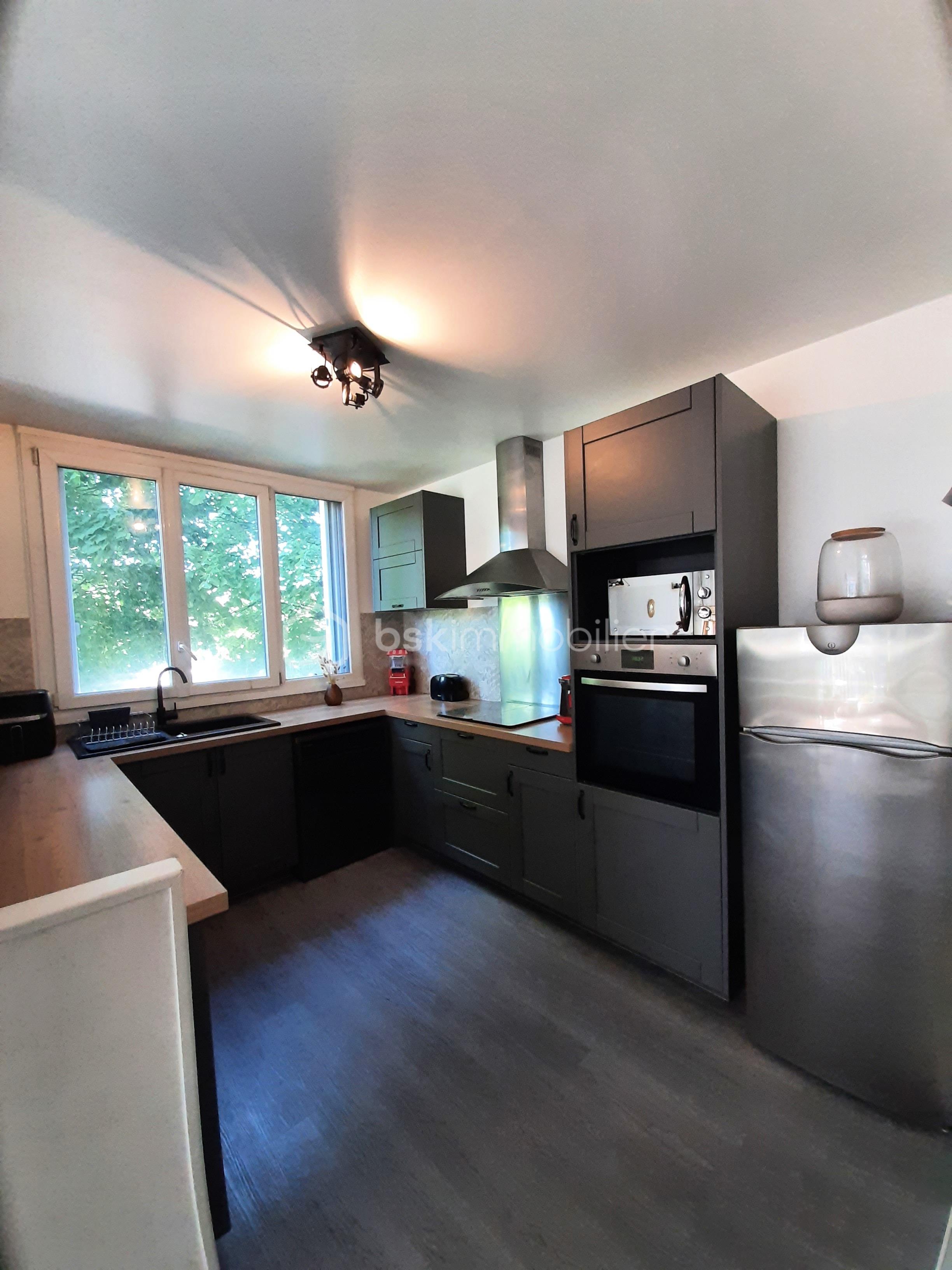 Appartement de 85,86 m² - Cuisine 2 plus claire.JPG