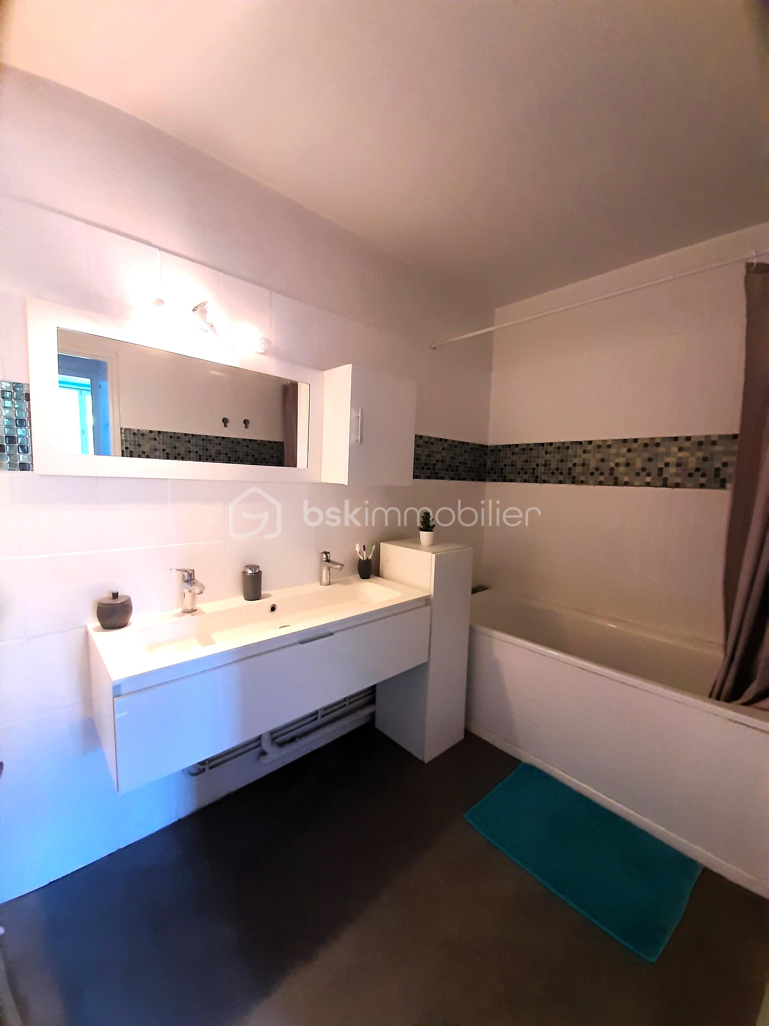 Appartement de 85,86 m² - SDB OK - Copie.JPG