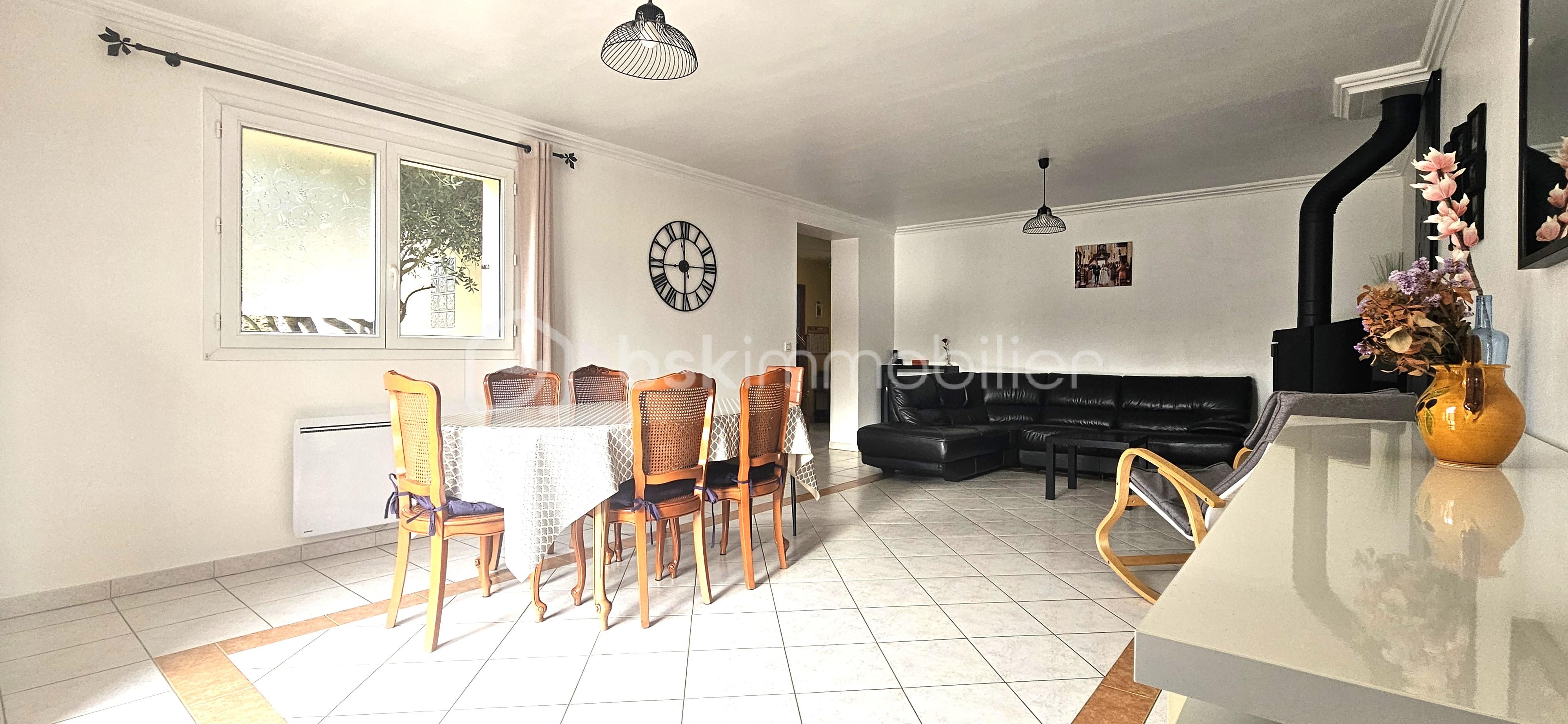 Maison de 120 m² - sejour 2.jpg