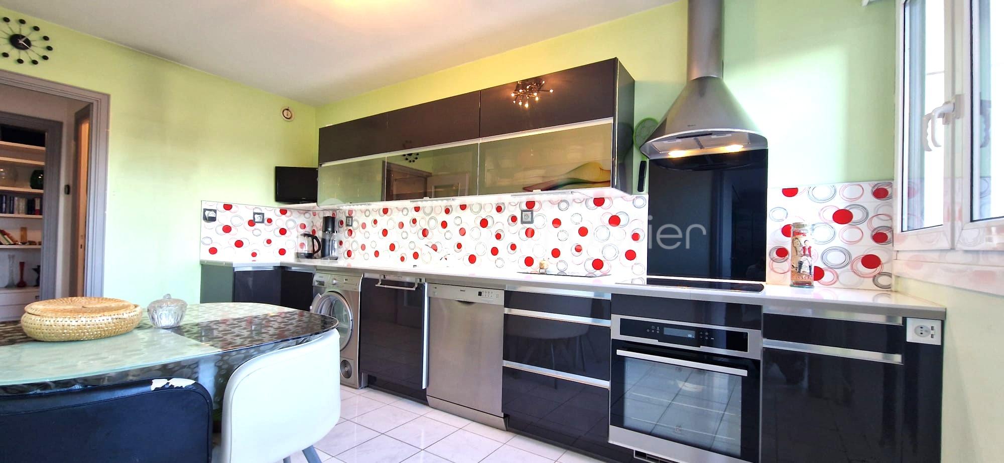 Appartement de 104,50 m² - cuisine.jpg