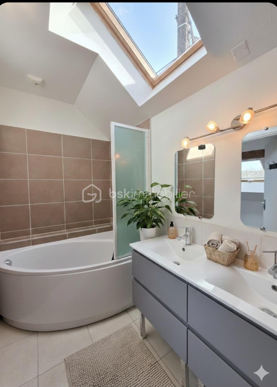 Maison de 110,60 m² - SDB.jpg