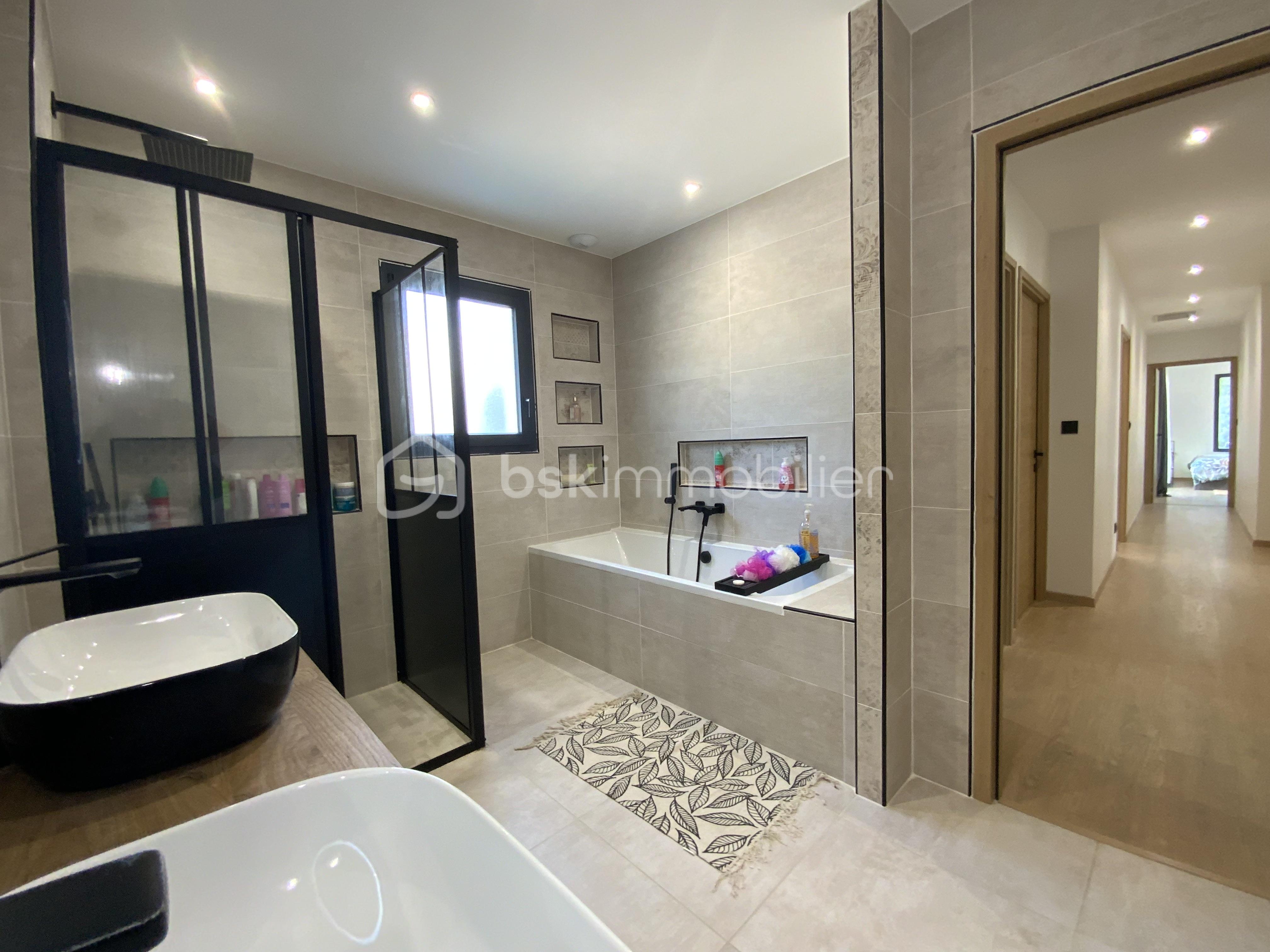 Maison contemporaine de 180 m² - 12.jpeg