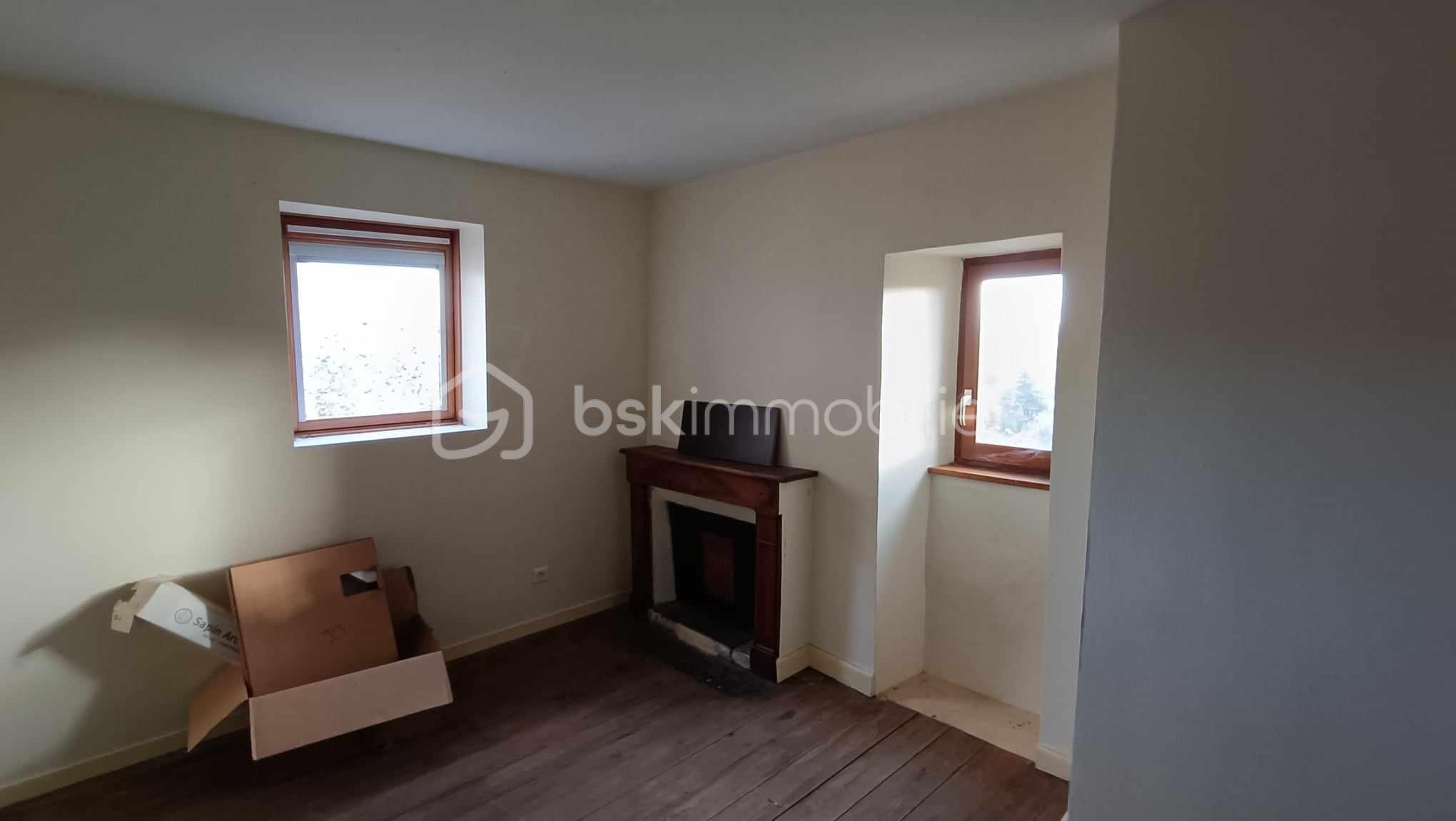 Immeuble mixte de 248 m² - 371543150_850687299988646_2171426857902636273_n.jpg