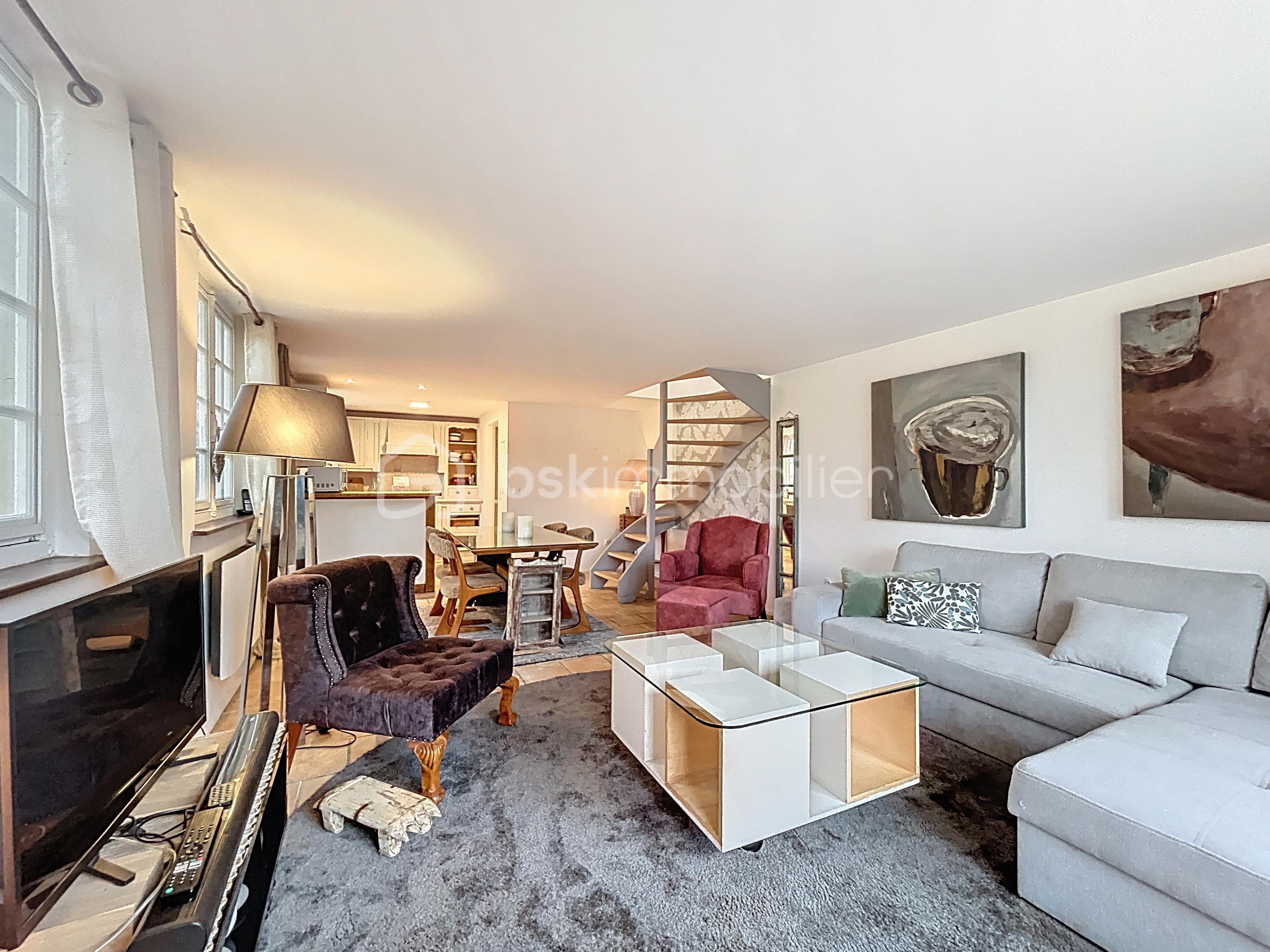 Maison traditionnelle de 210 m² - riviere-st-sauveur_00003.jpg