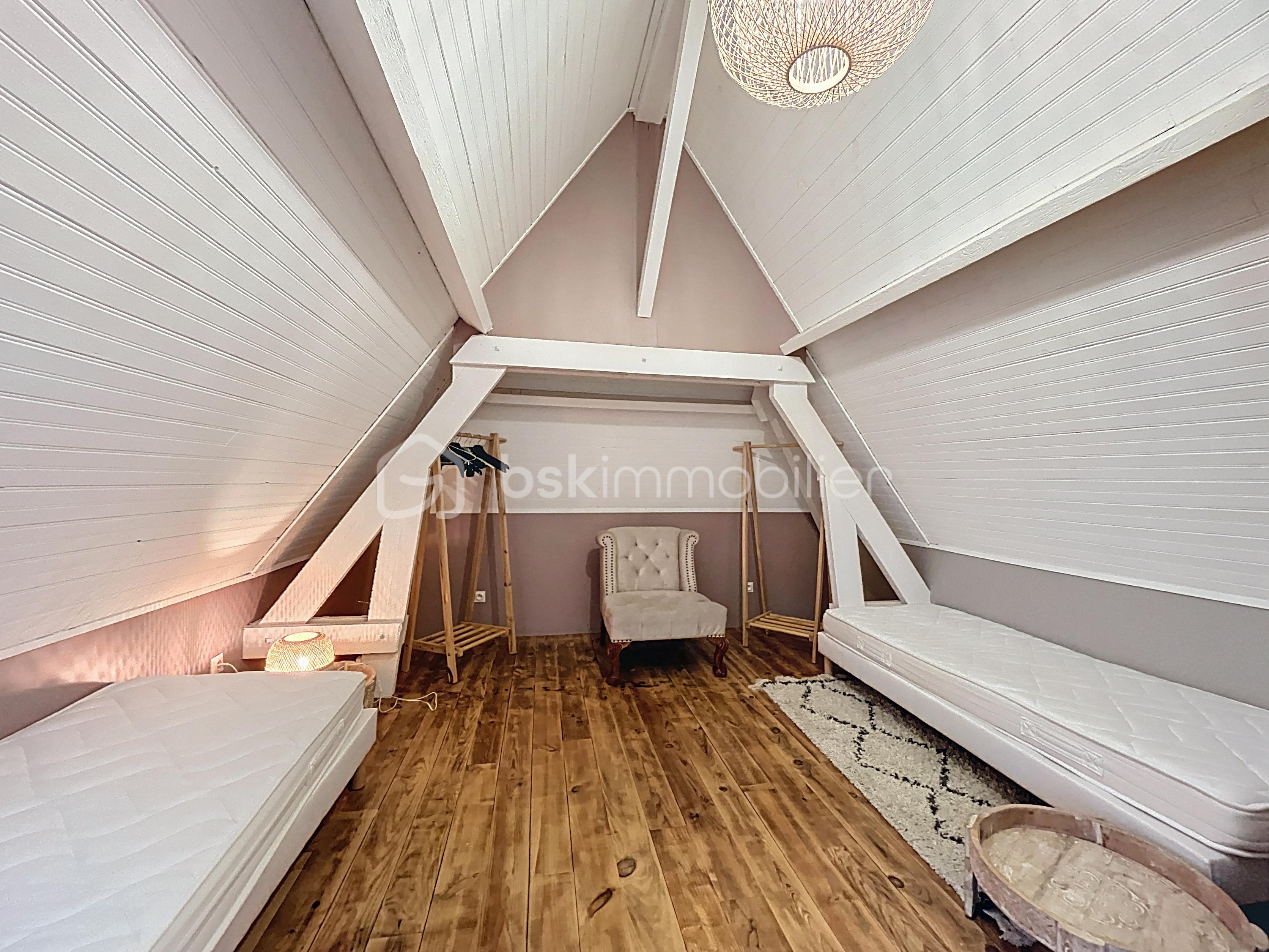 Maison traditionnelle de 210 m² - riviere-st-sauveur_00006.jpg