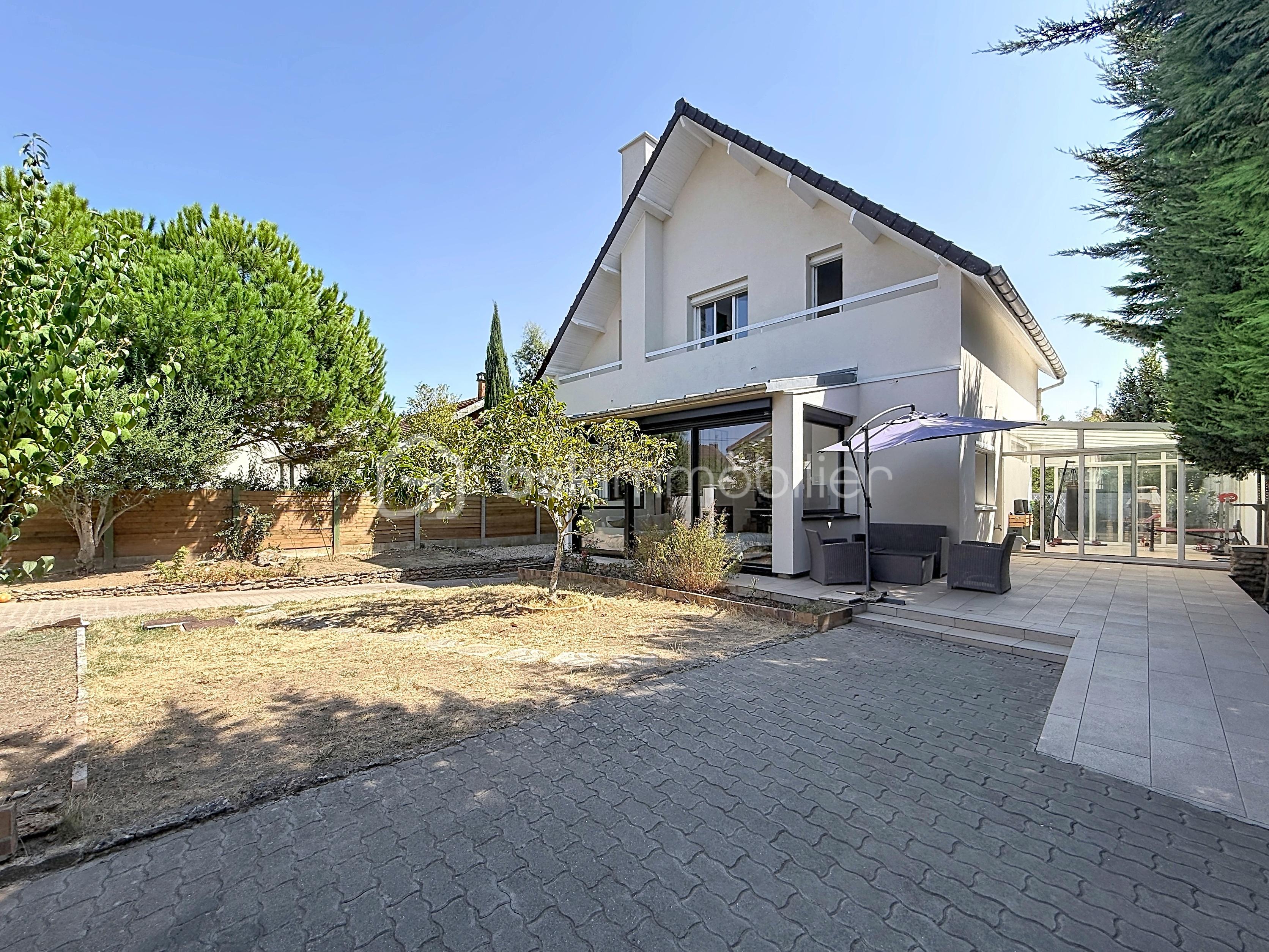 Maison 7 pièces 122 m² · à Champigny-sur-Marne · 122,2 m² · 485 000 €
