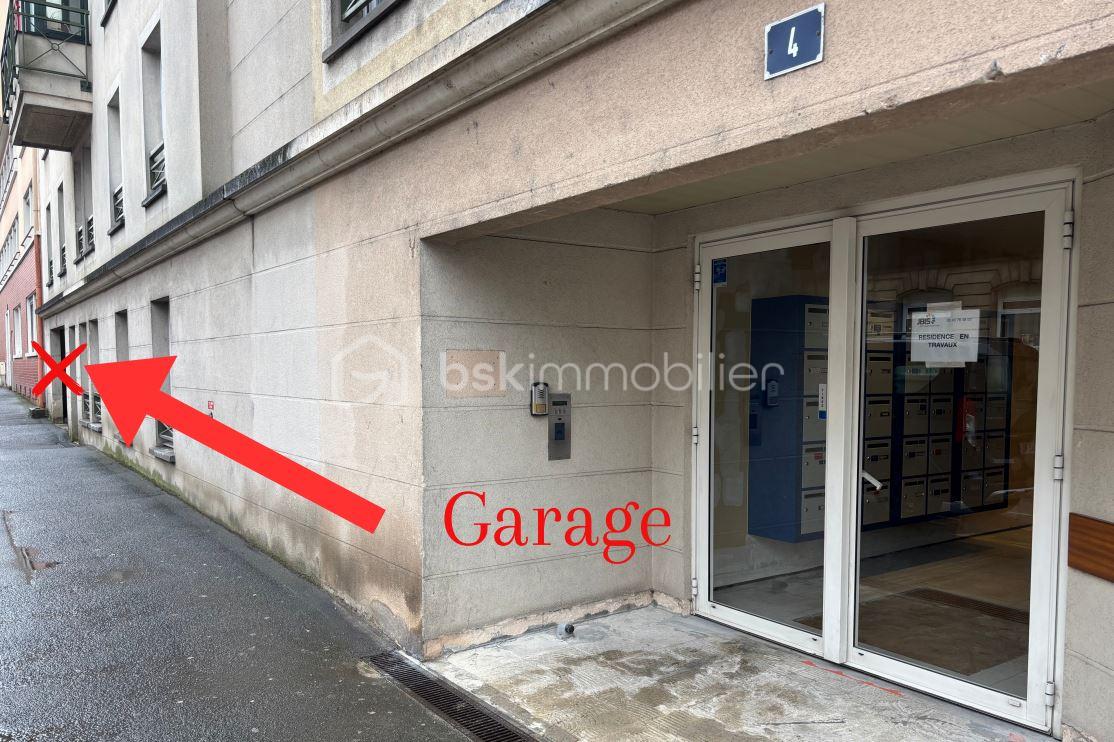 ENTREE APPRT PARKNG.JPG