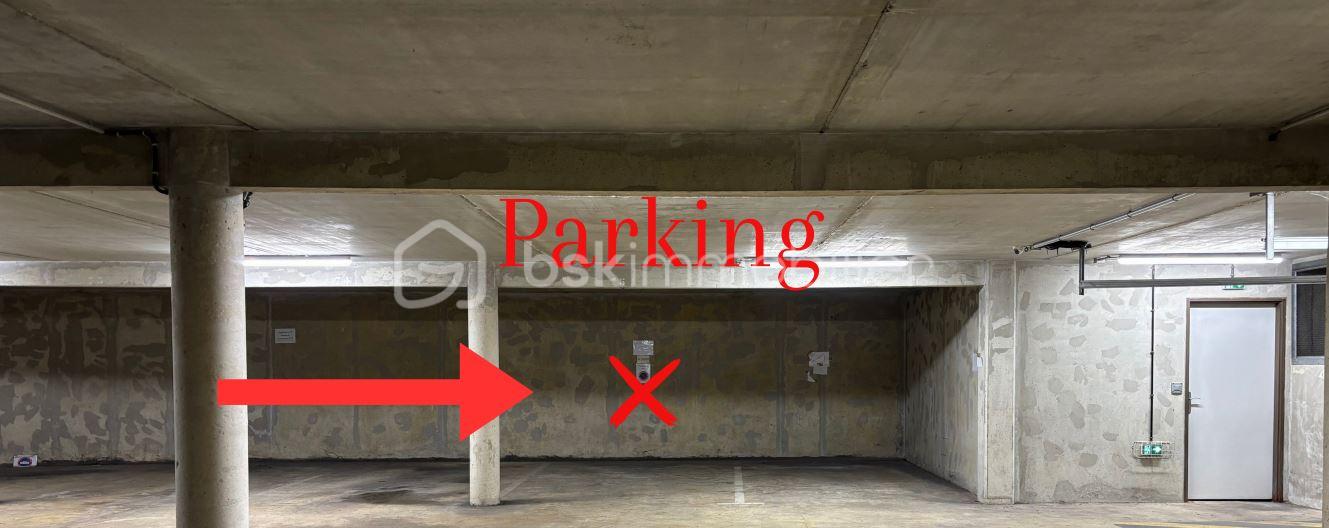 PARKNG.JPG
