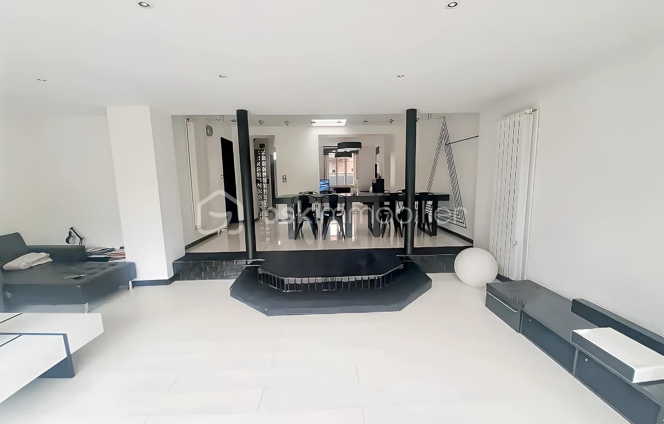 Maison de village de 124,50 m² - SOUCHEZ IG OK SALON FACE SAM V FAC AVANT.jpg