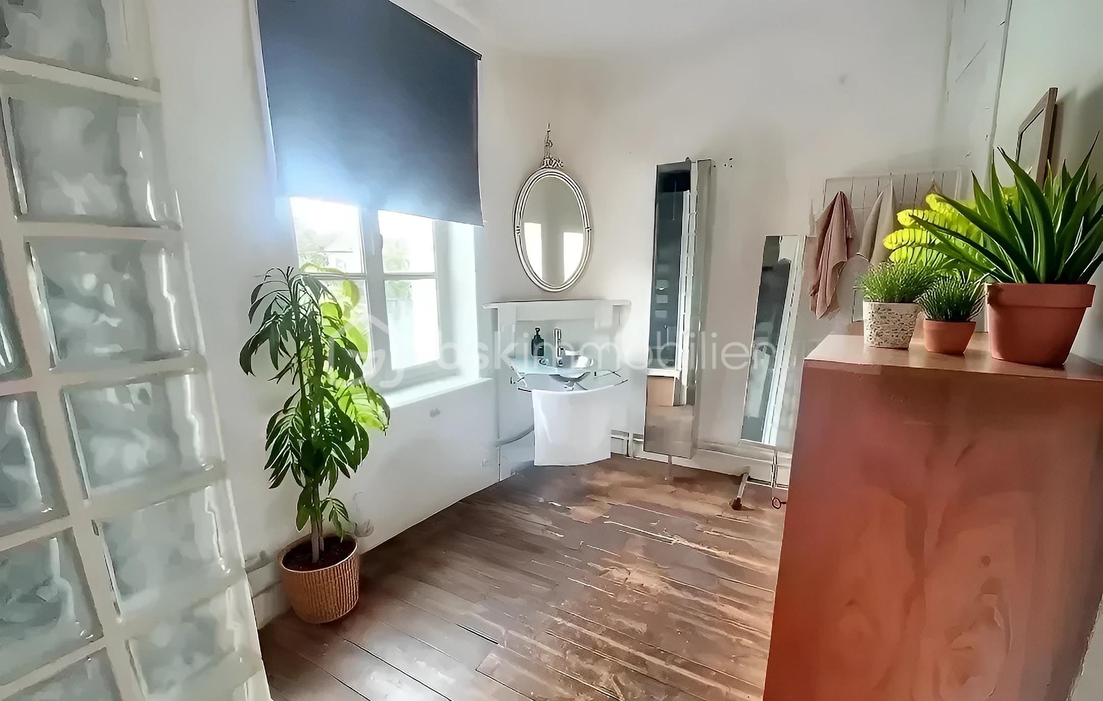 Maison de village de 124,50 m² - SOUCHEZ IG SDE v lavabo OK(2).jpg