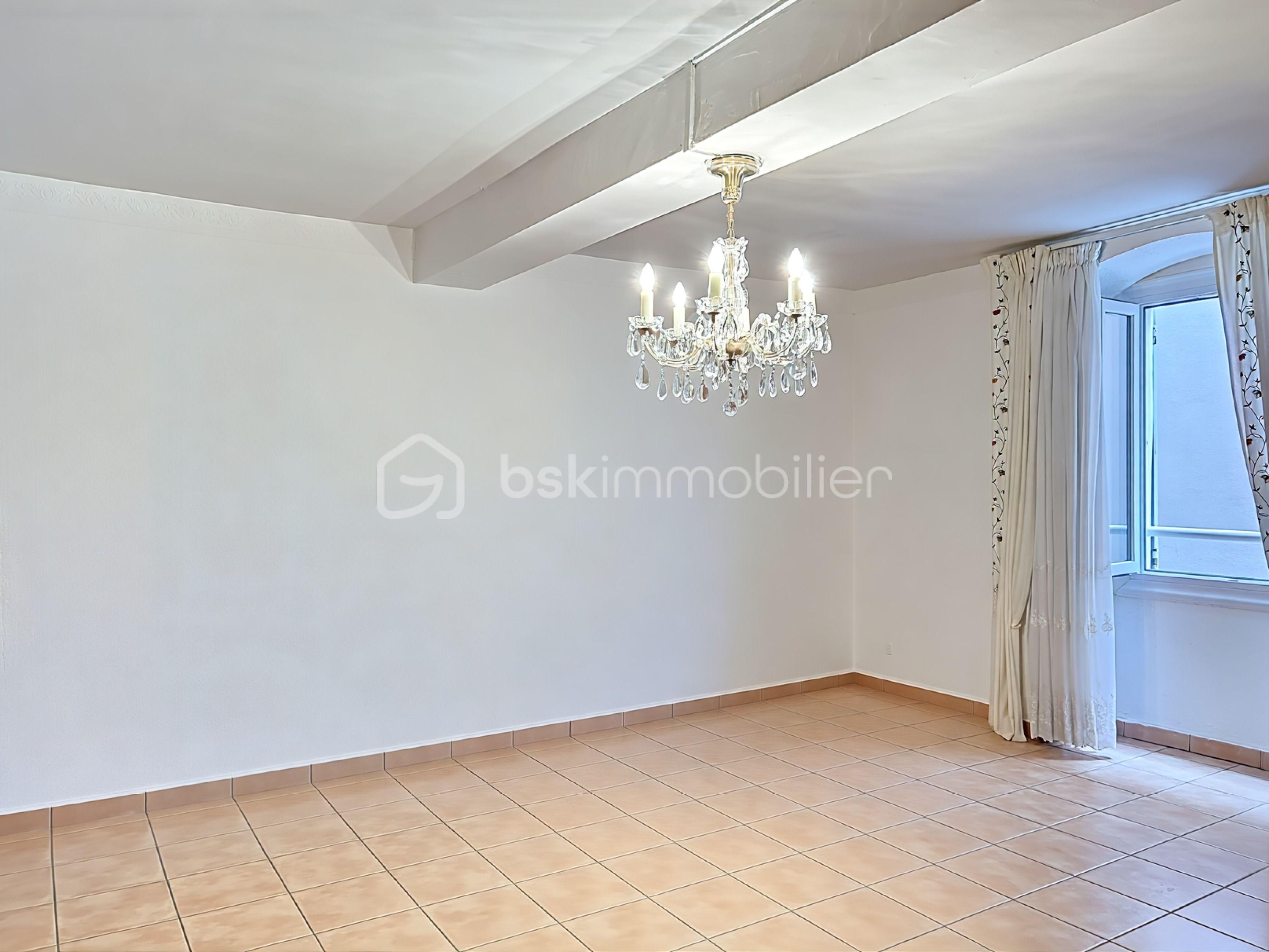 Appartement de 82 m² - SALON VIDE 2.jpg