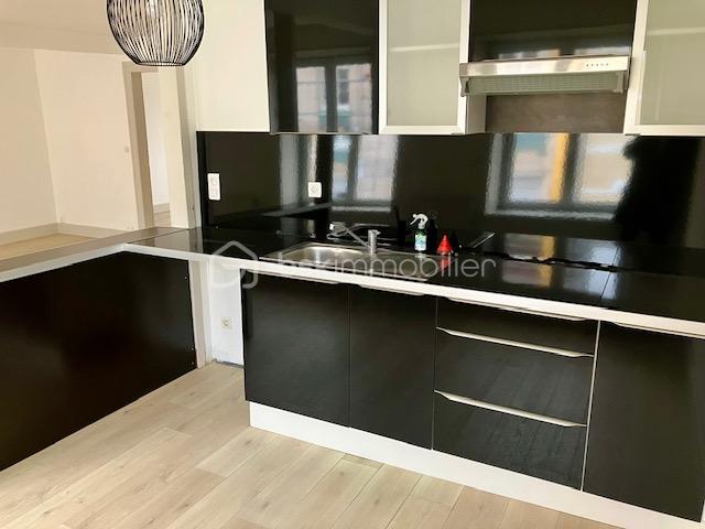 Appartement de 68,50 m² - buret 2 cuisine seule de droite.jpg