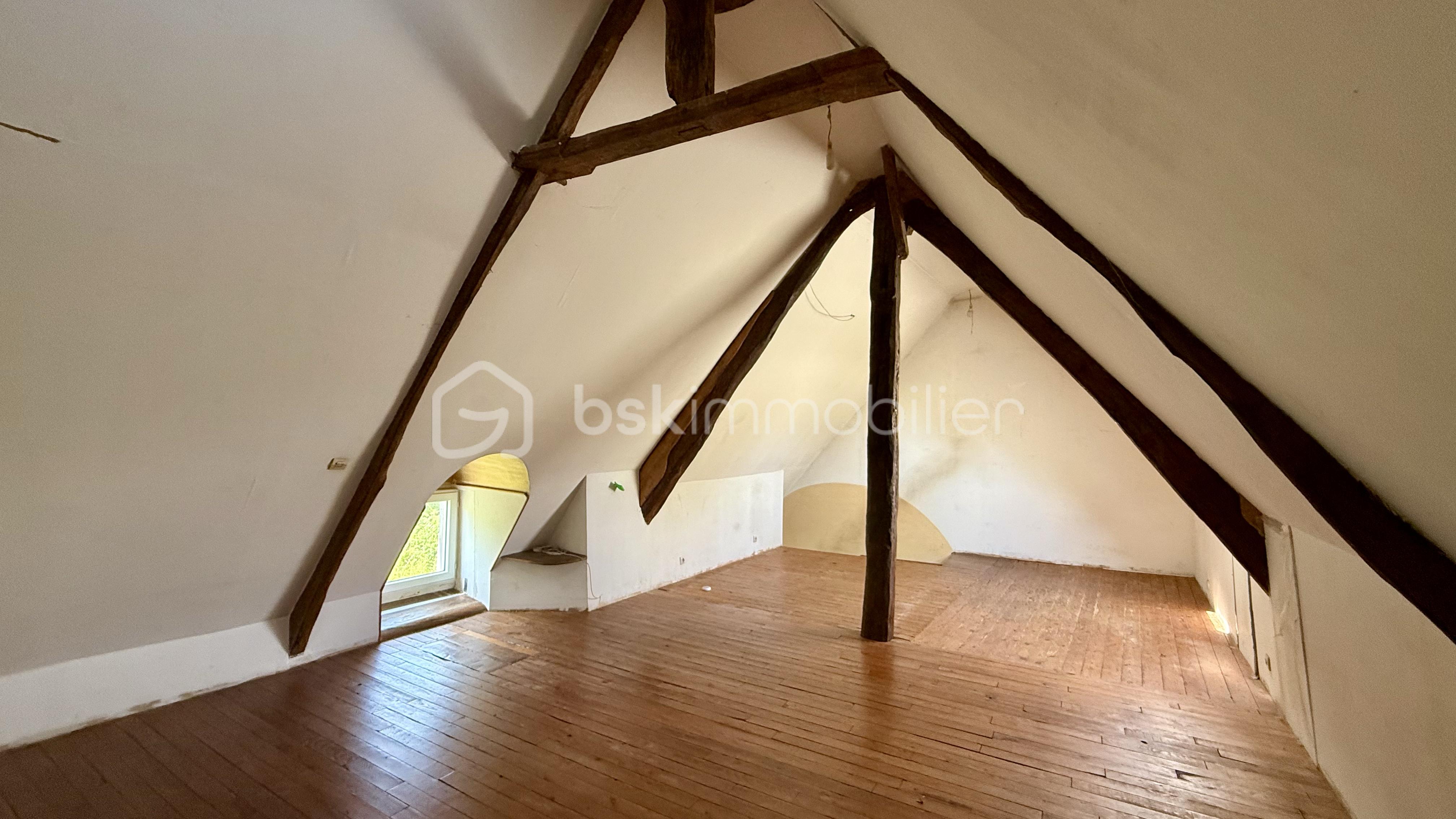 Corps de ferme de 111 m² - tempImagevCp2lr.png