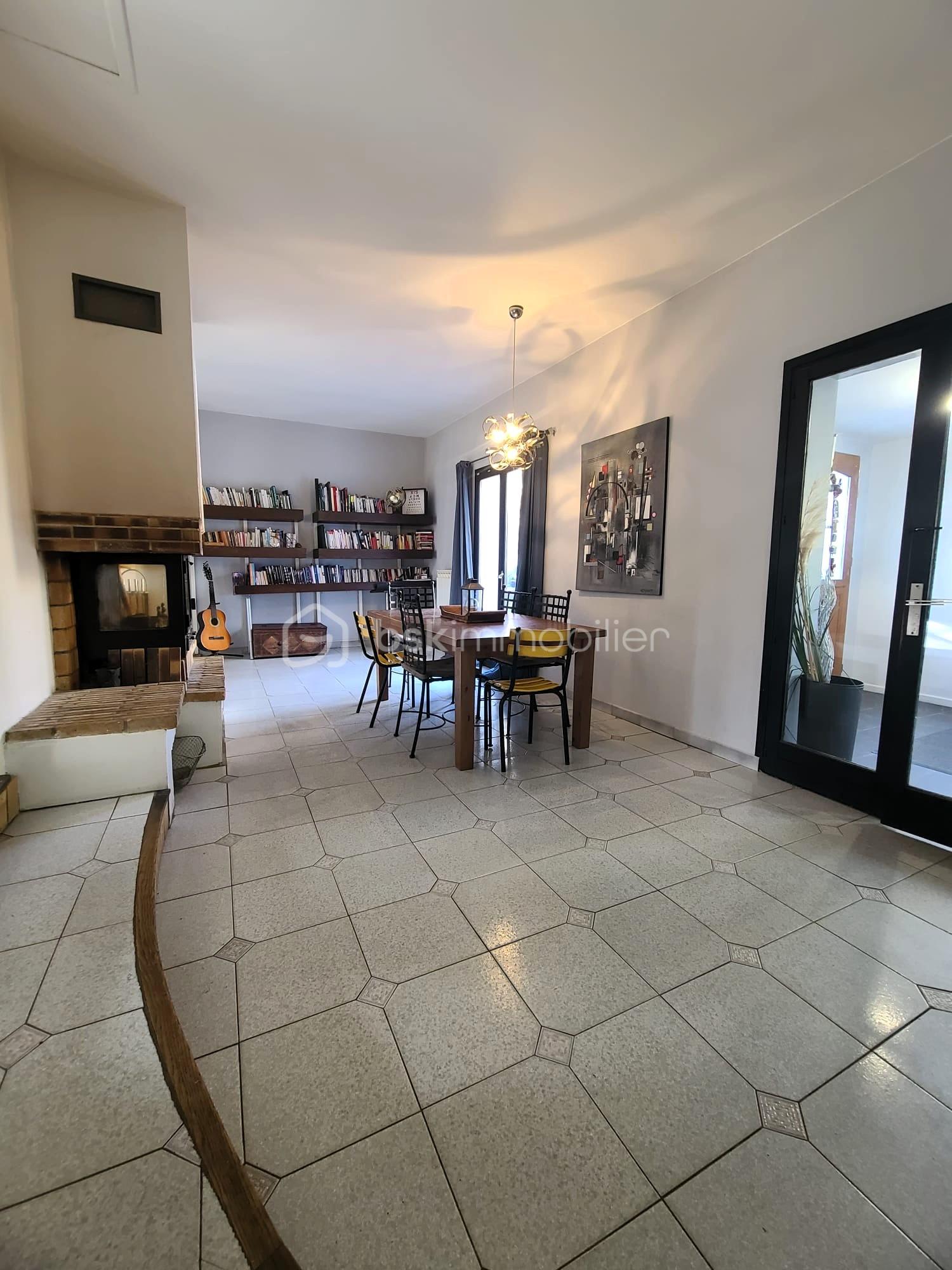 Séjour partie basse.jpeg