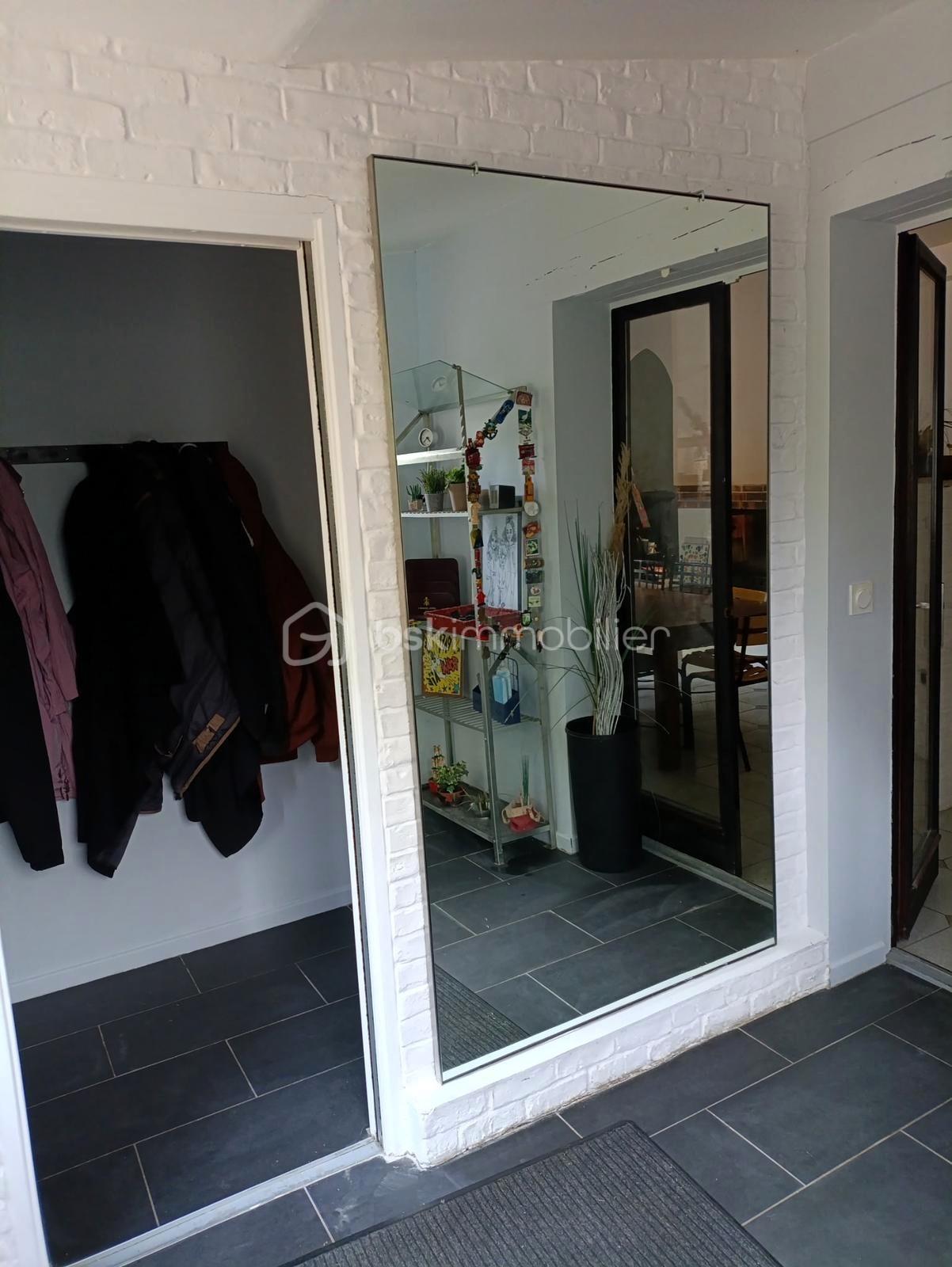 Miroir et dressing entrée.jpeg