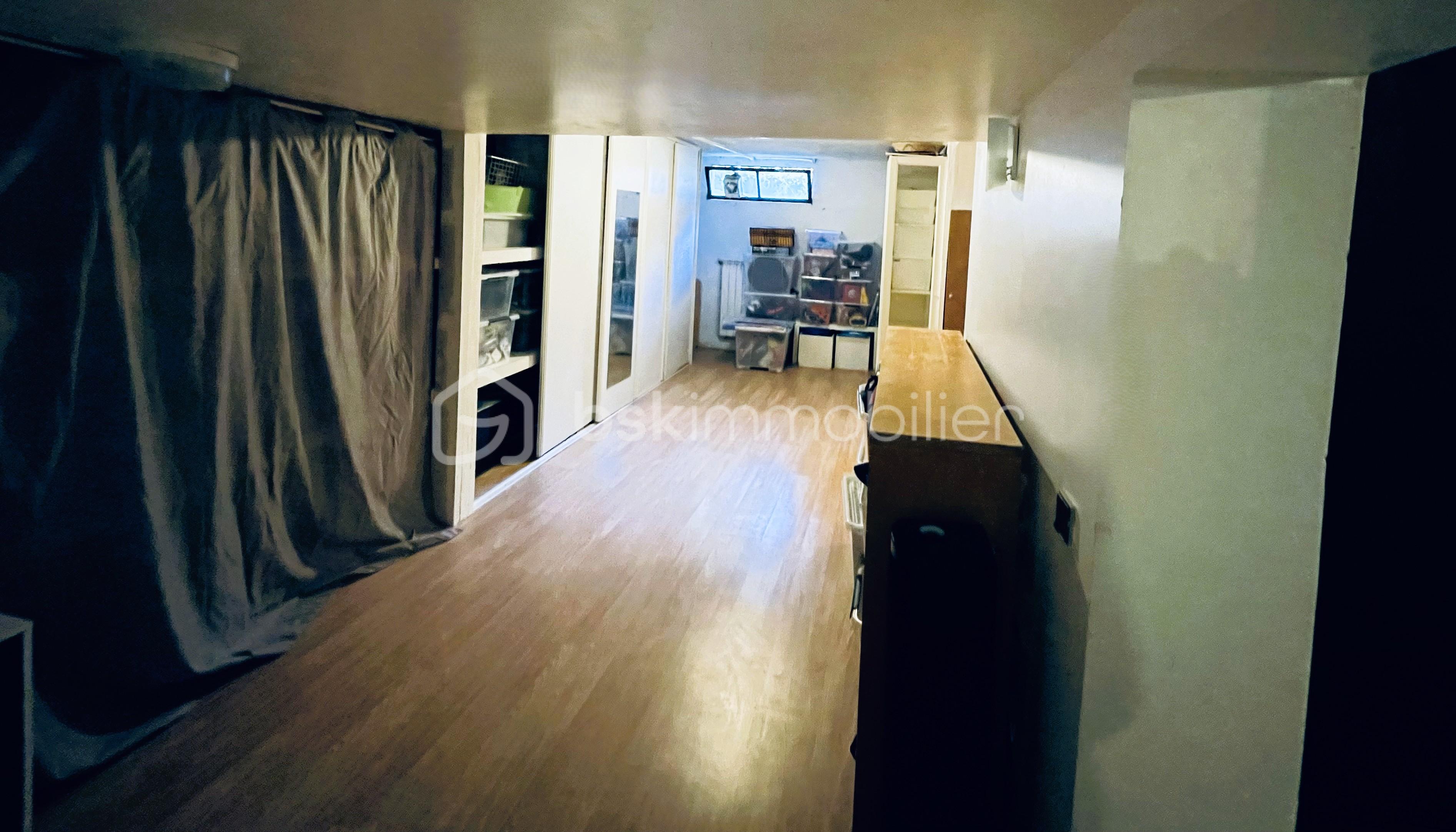 Sous sol couloir.jpeg