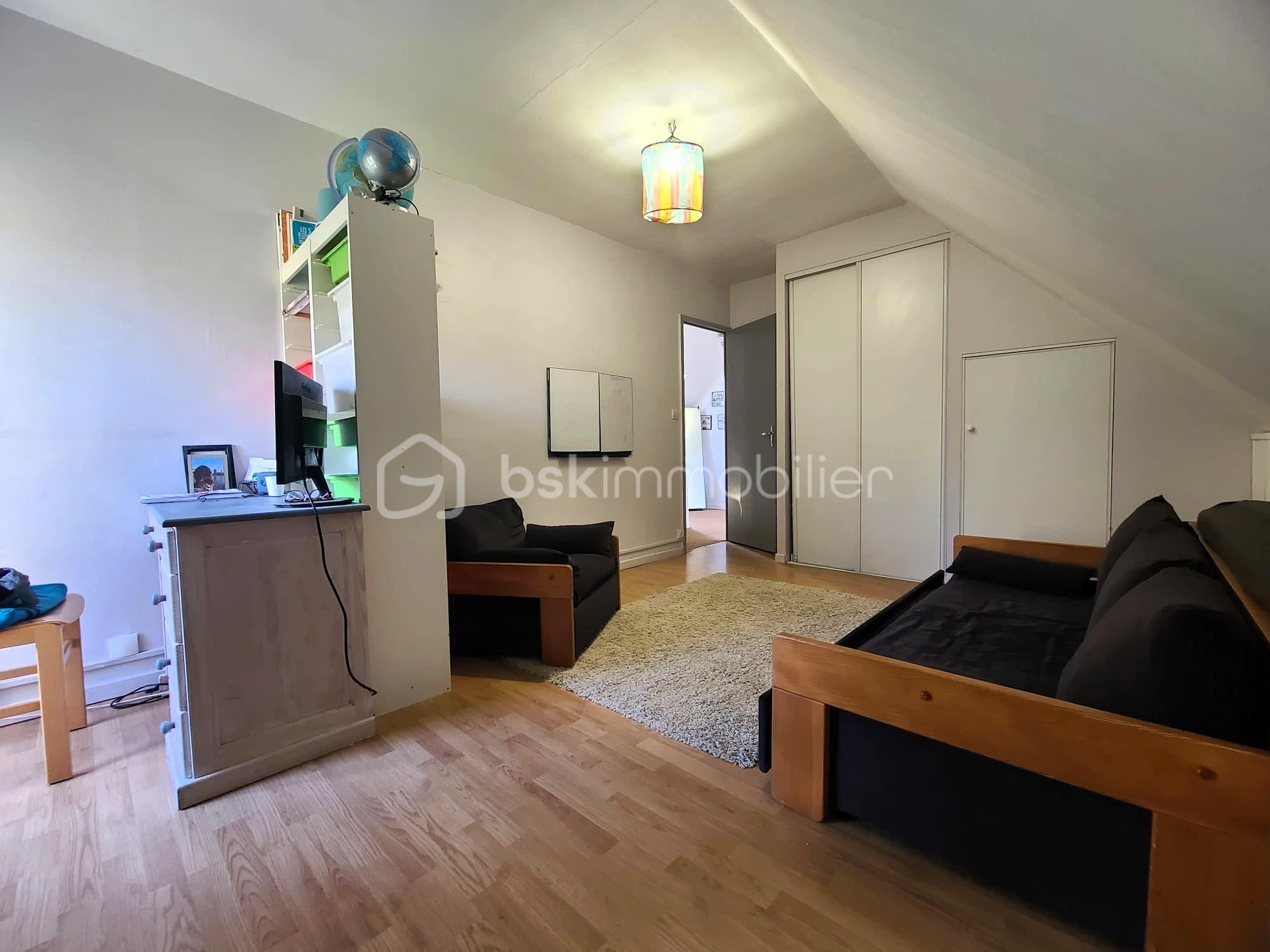 Chambre 4 salle de jeu.jpeg