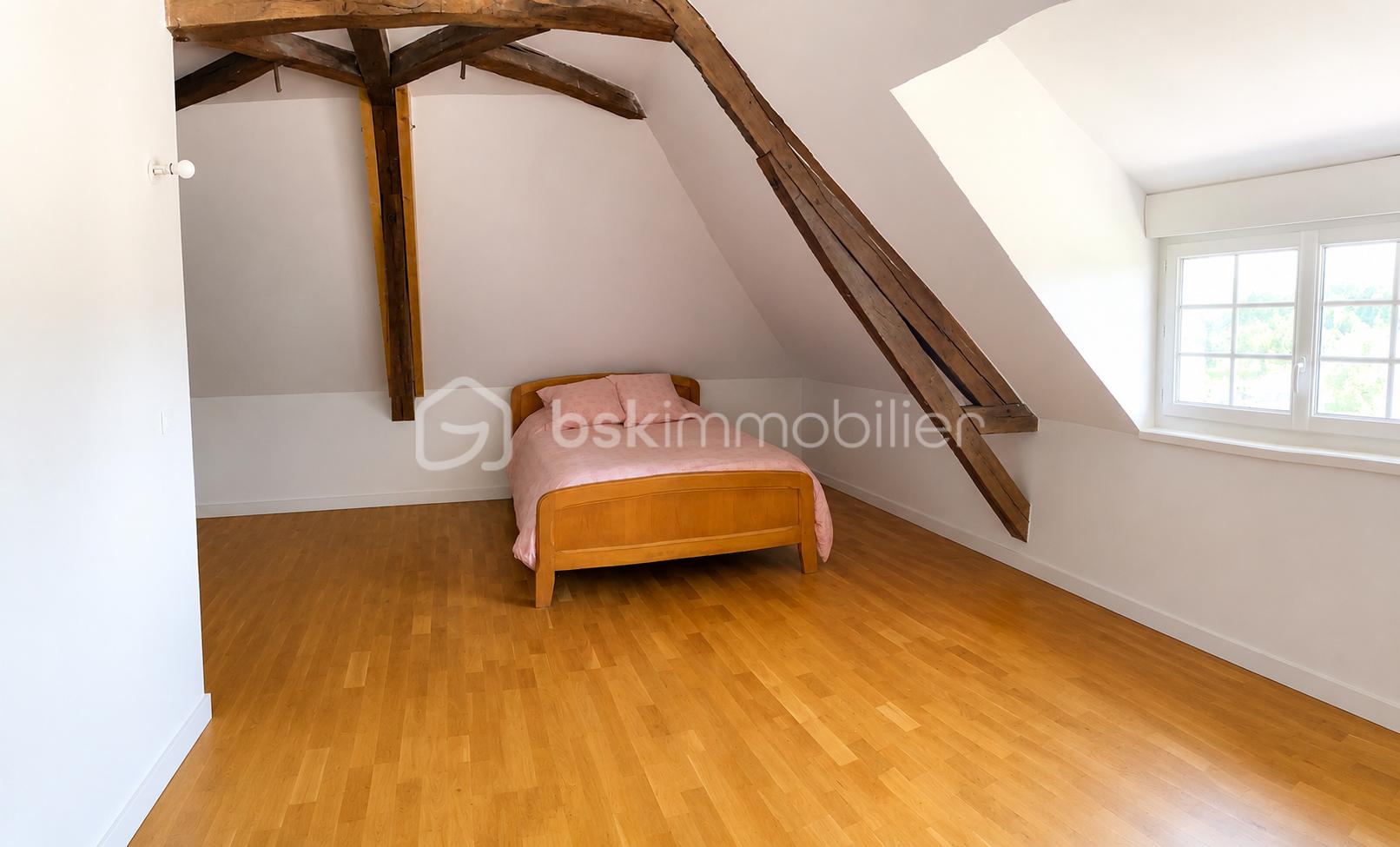 chambre étage poutre.png