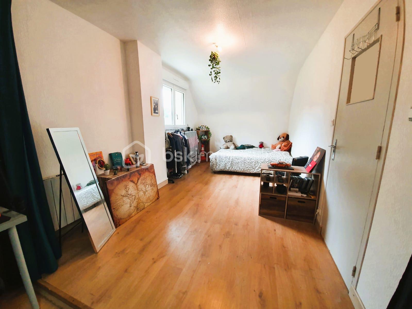 Maison traditionnelle de 142 m² - 2810f84f-cb17-4009-8fdc-df56db34e95c.JPG