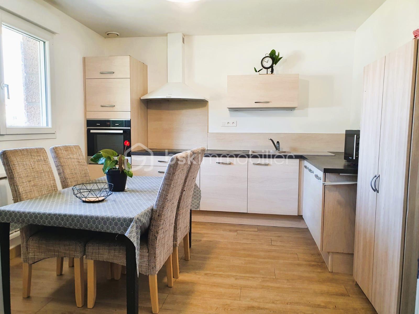 Maison traditionnelle de 142 m² - 016bbe98-1f7b-4bc8-baf8-6e4cbedddb91.JPG