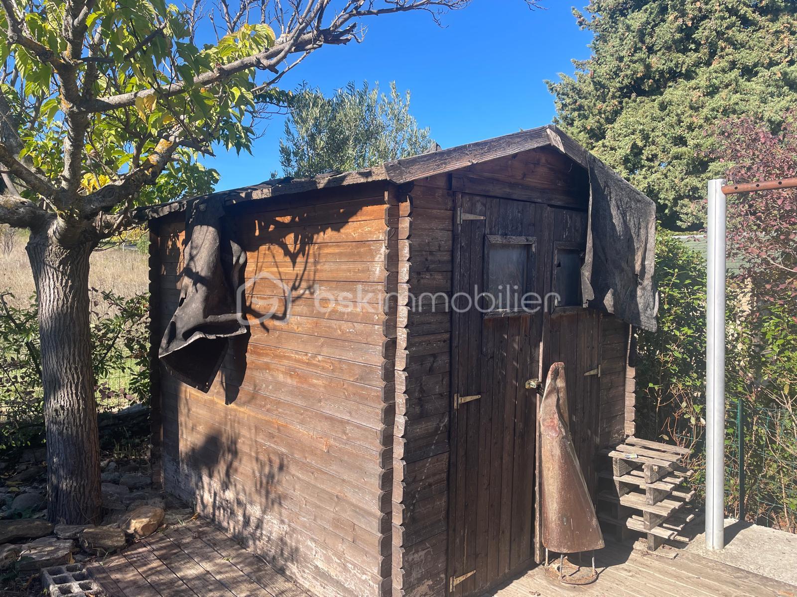 cabanon bois.jpeg
