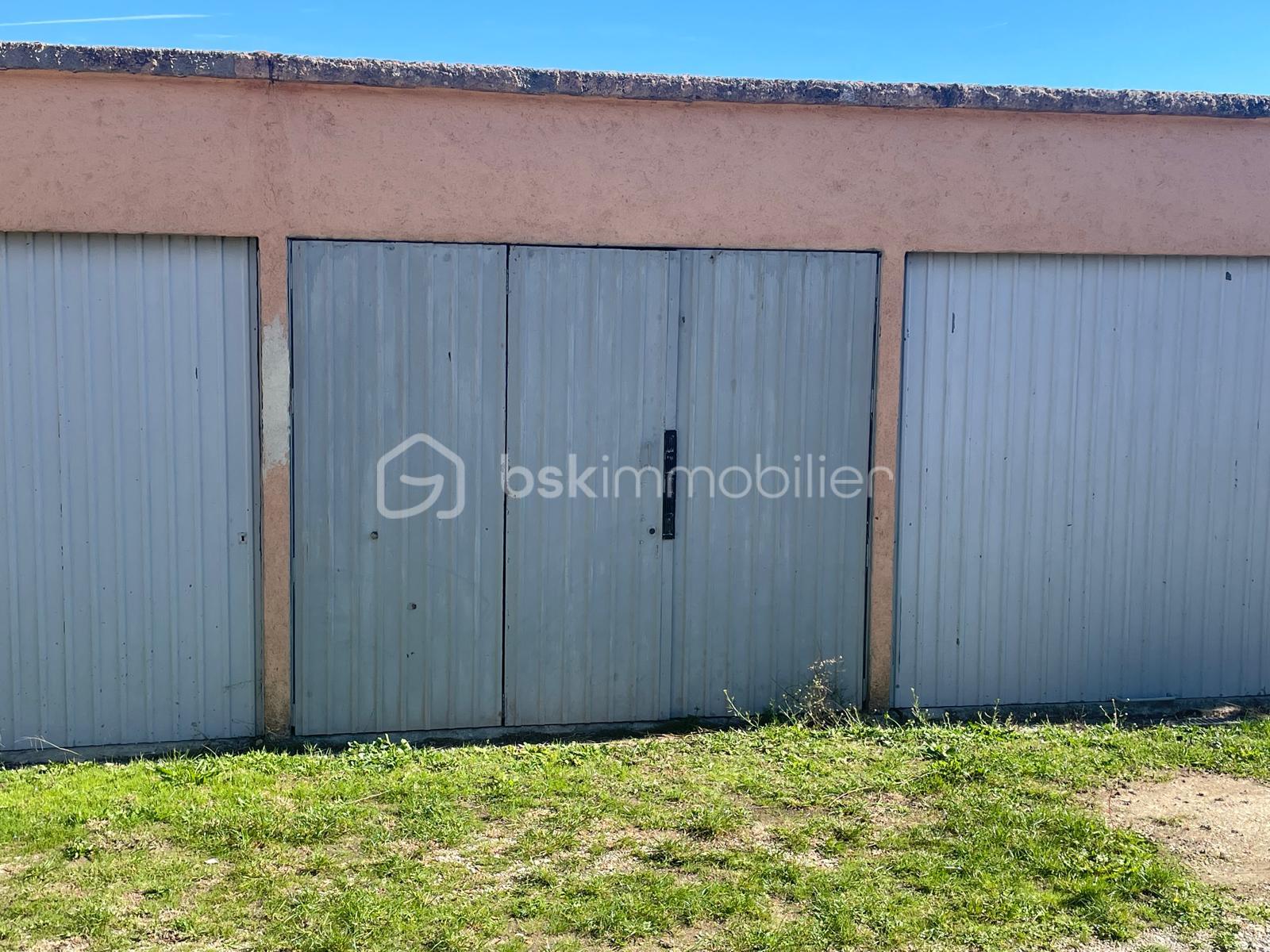 GARAGE.jpeg
