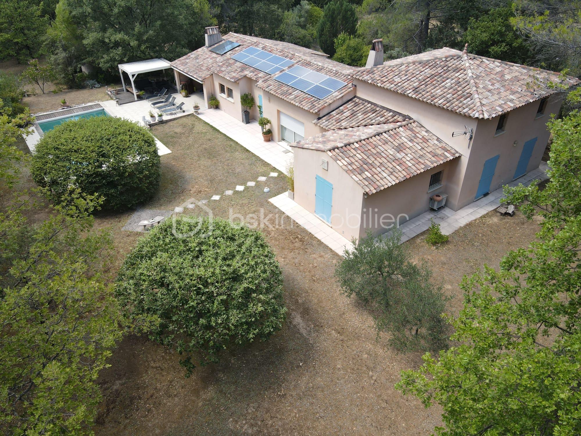 Maison de 210 m² - WhatsApp Image 2025-07-29 at 15.33.33 (2).jpeg