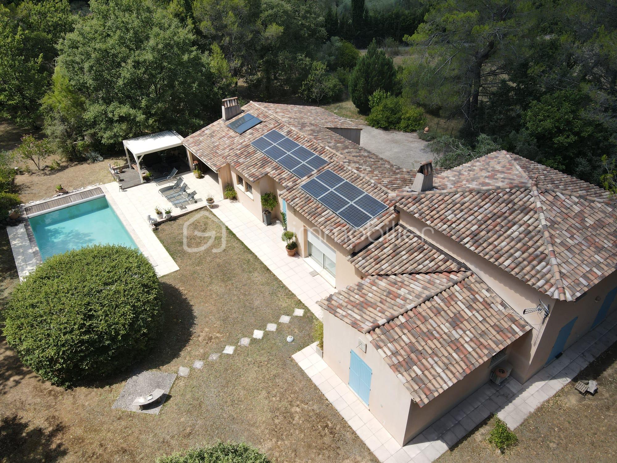 Maison de 210 m² - WhatsApp Image 2025-07-29 at 15.33.33 (4).jpeg