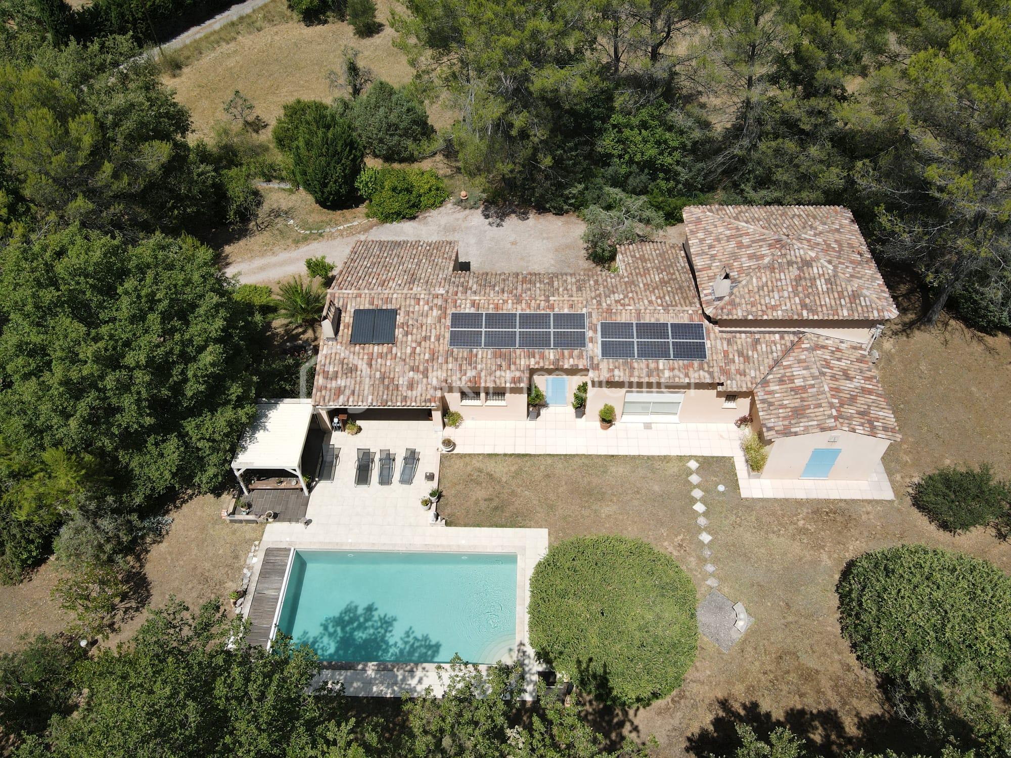 Maison de 210 m² - WhatsApp Image 2025-07-29 at 15.33.34.jpeg