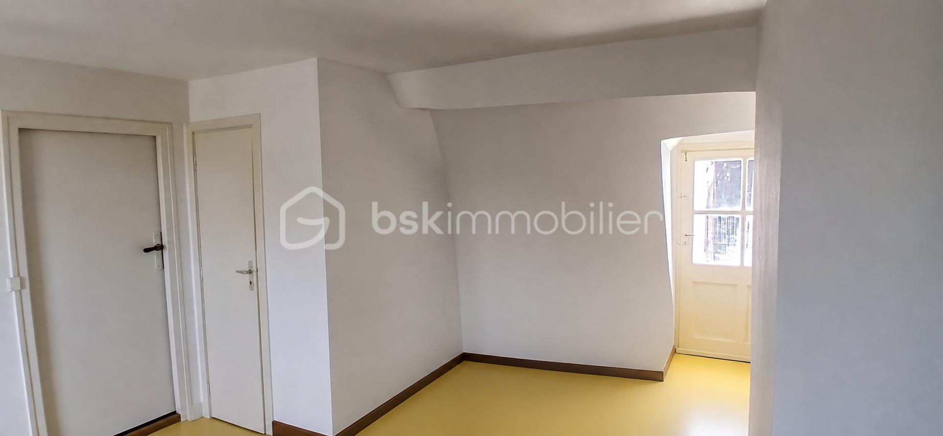 Pallier vide côé rue.png