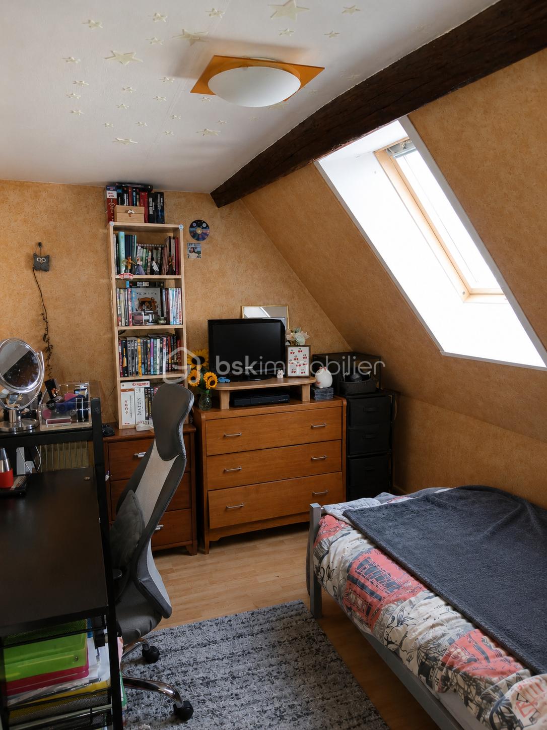 Chambre rangée.png