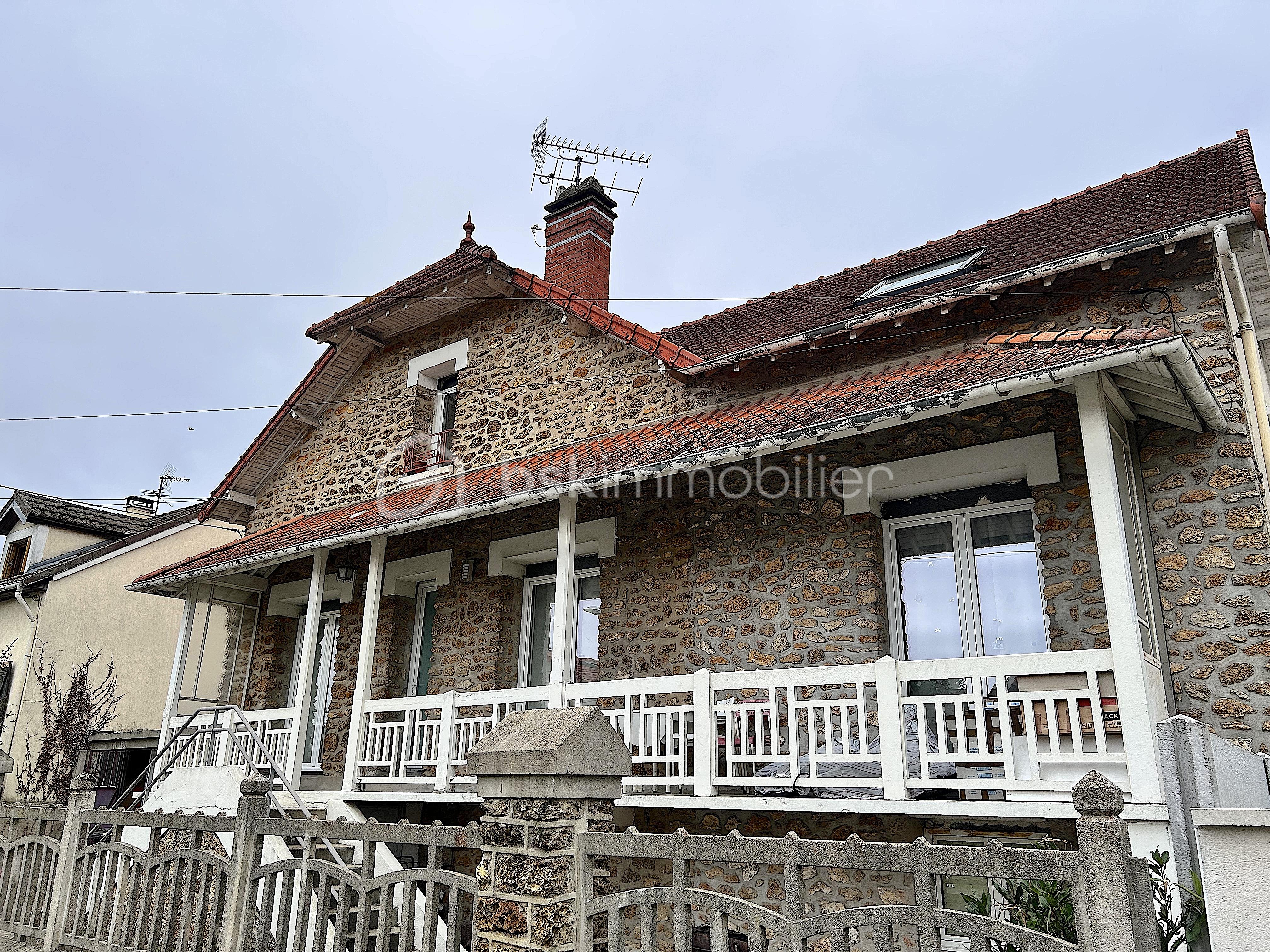 Immeuble de 240,57 m²