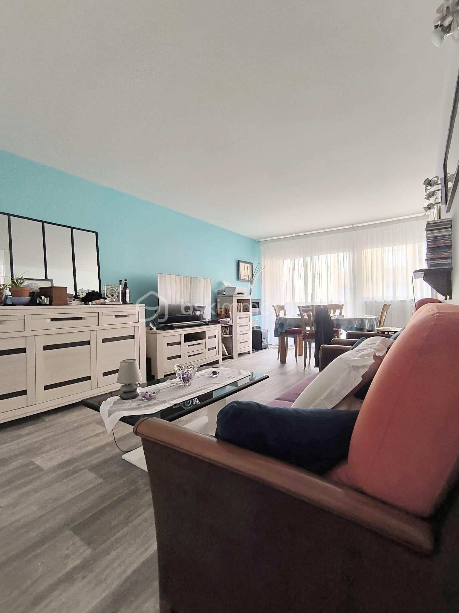 Appartement de 70 m² - 7TfaTAO7sblHVI9ZbRrM88WZMlvTwDJI5fxiHZOh.jpg