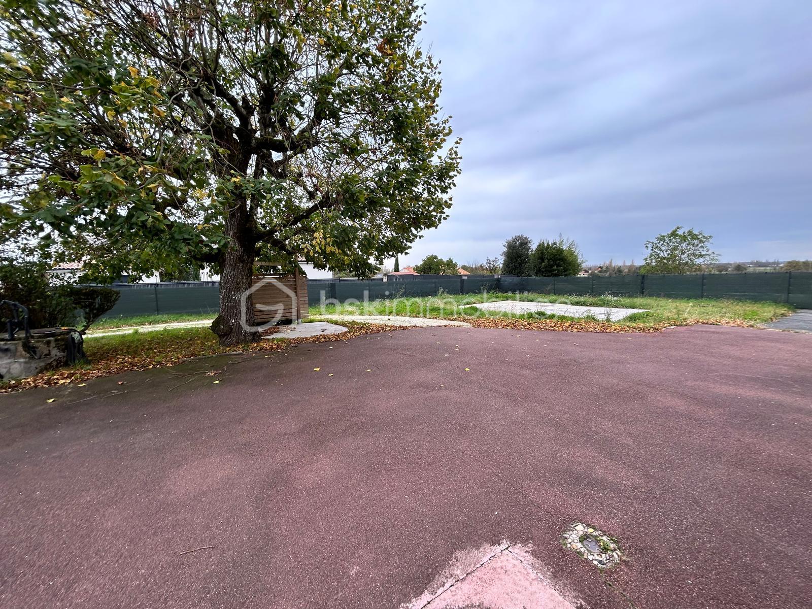 Maison en pierre de 201 m² - ext7jpg.jpg