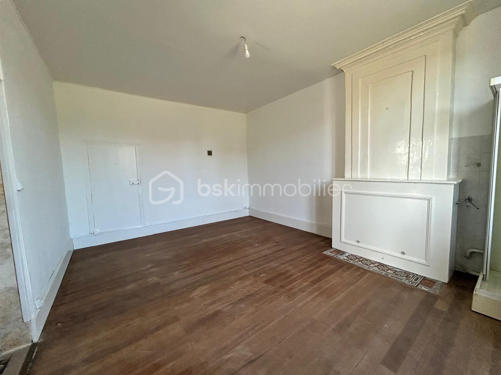 Maison en pierre de 201 m² - 6.jpg