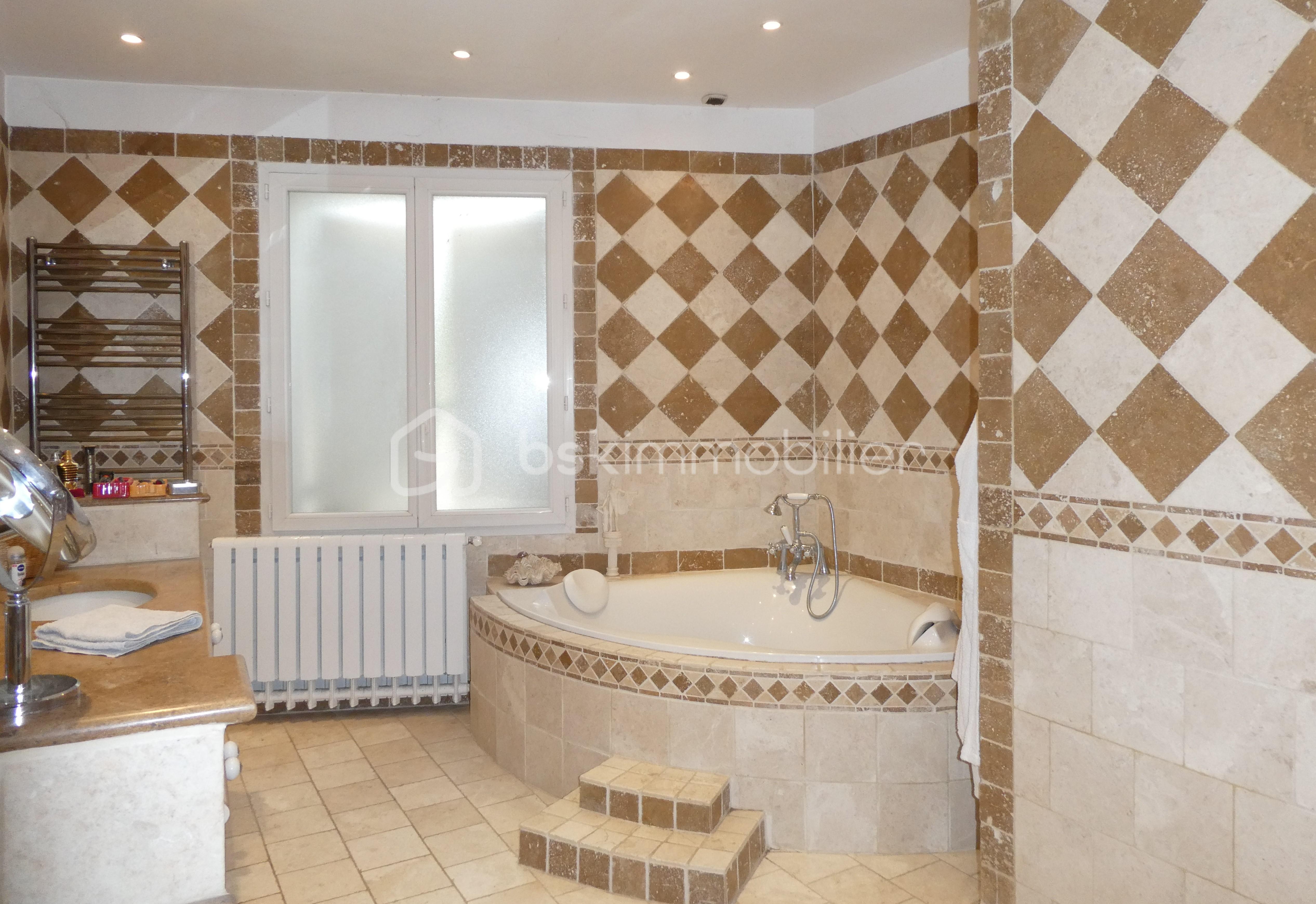 Maison de 174 m² - beaucaire 9.JPG