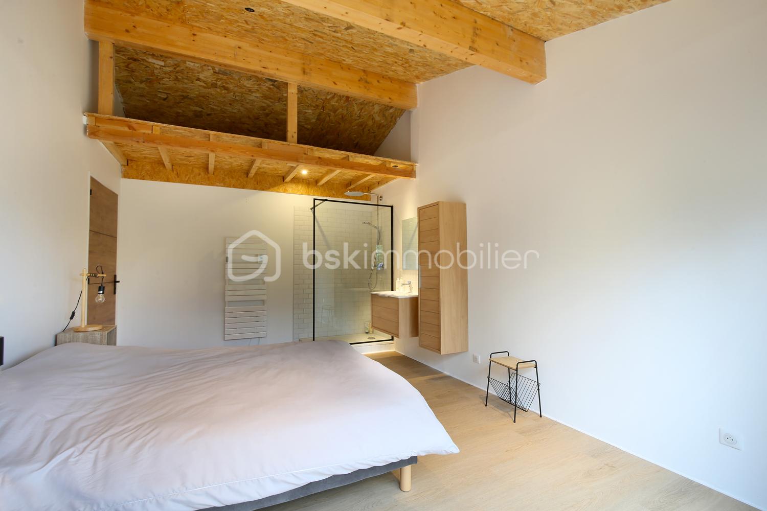 Maison de 202,77 m² - web 01 - Chambre1 01.jpg