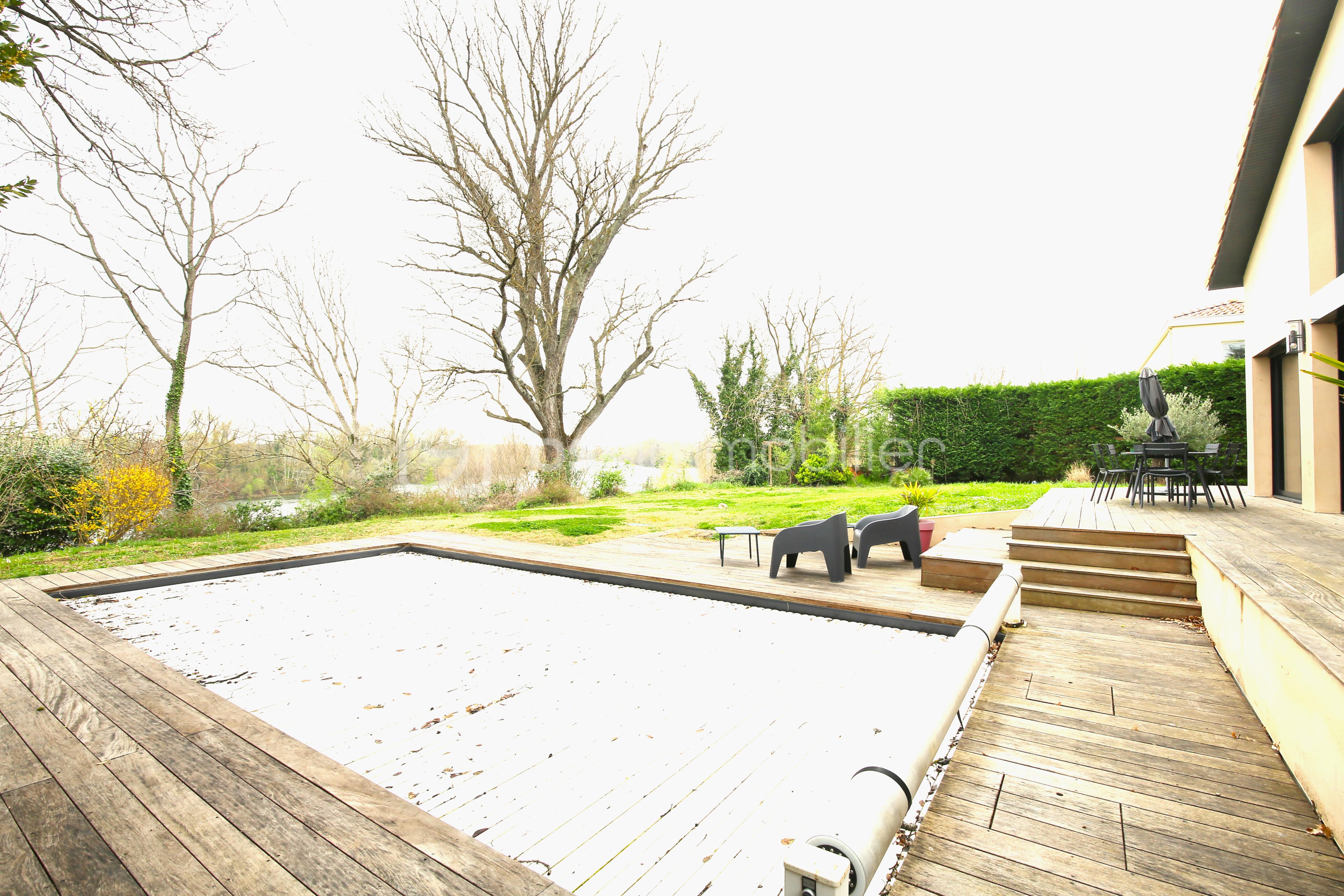 Maison de 202,77 m² - 06 - Extérieur 05.jpg