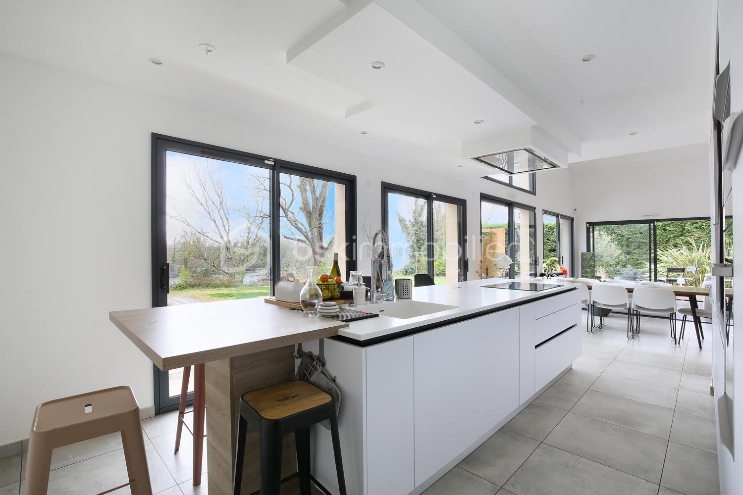 Maison de 202,77 m² - web 03 - Cuisine 04.jpg